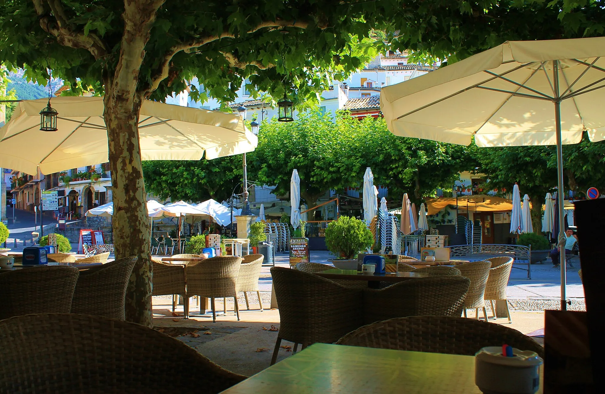 Photo showing: Bares en la Plaza Santa María, Cazorla