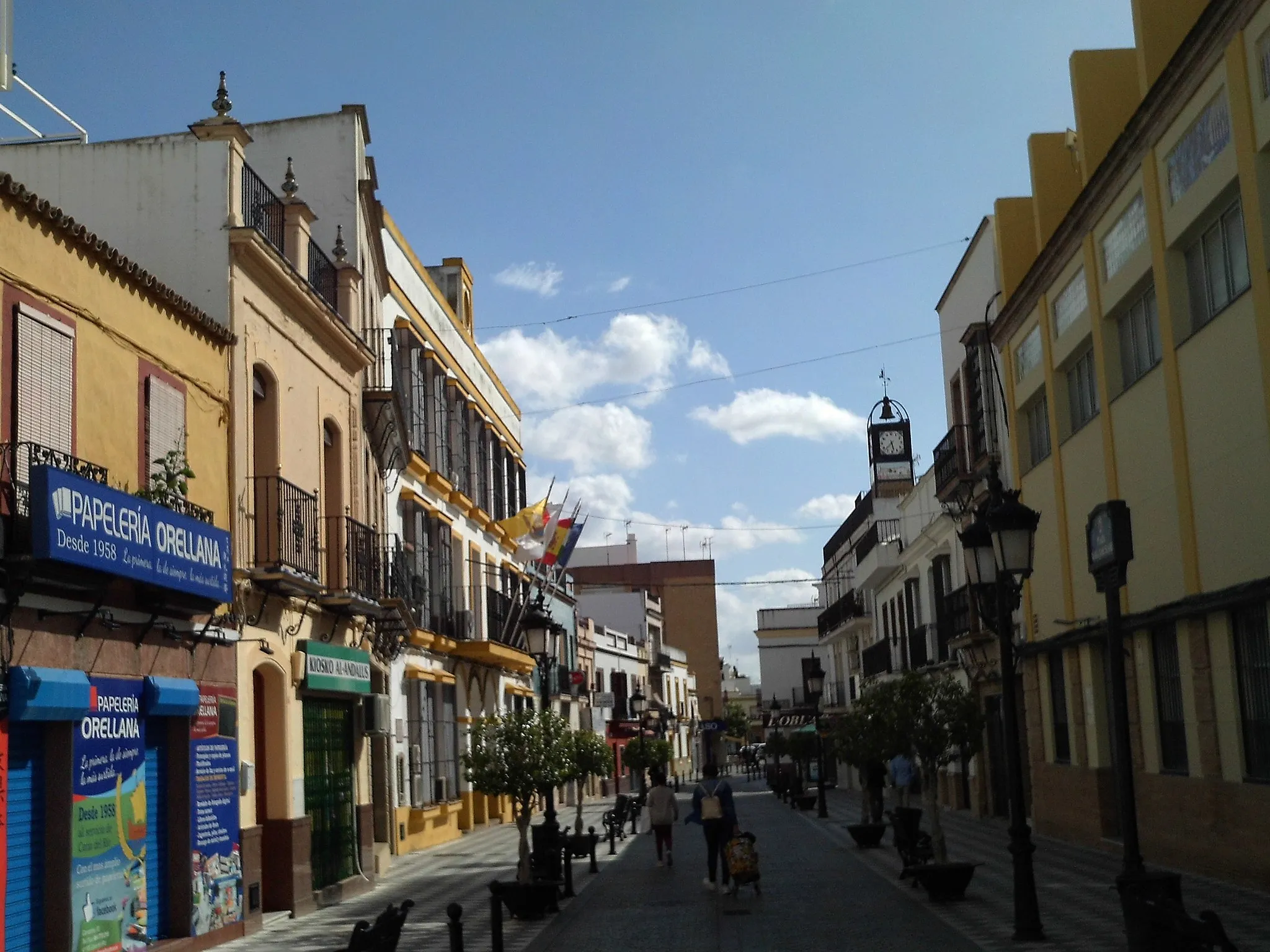 Photo showing: Calle Miguel de Cervantes. Coria del Río, provincia de Sevilla, Andalucía, España.