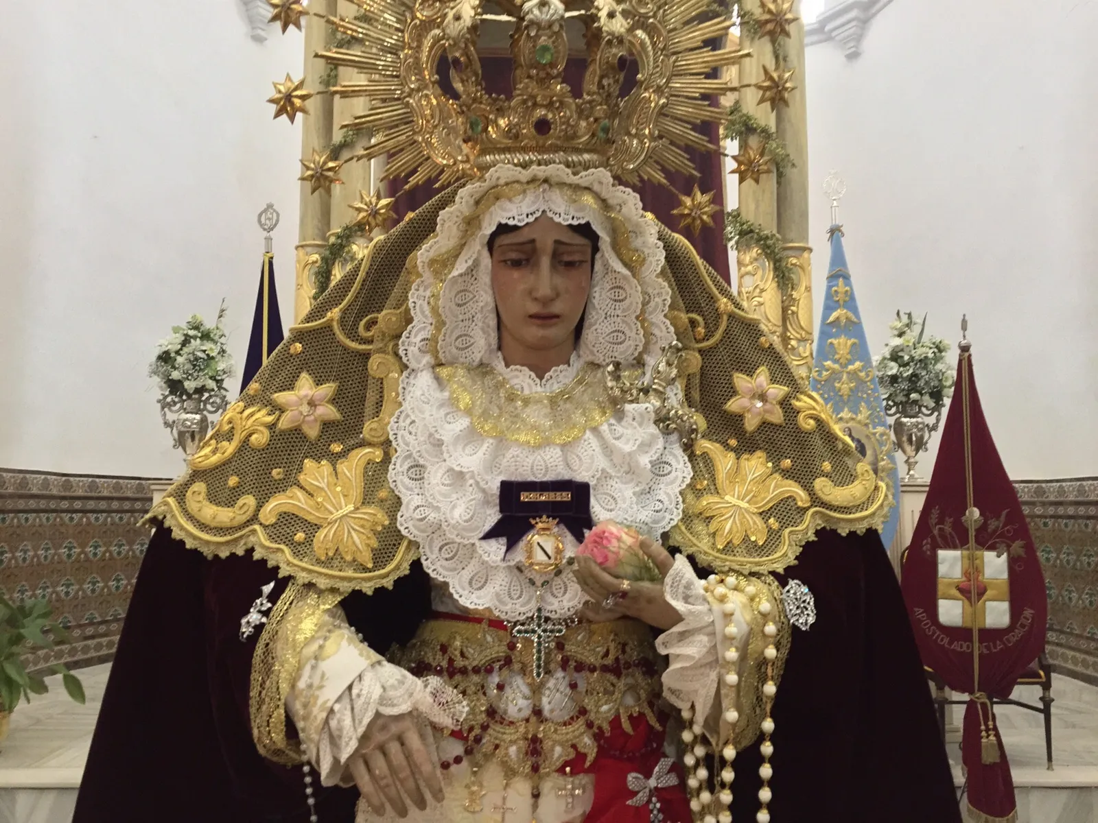 Photo showing: Nuestra Señora de los Dolores recibe la Medalla de Oro de la Villa de Gibraleón por clamor popular