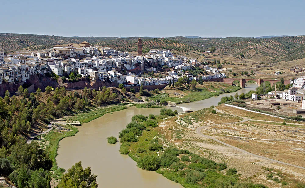 Photo showing: Vista de Montoro.