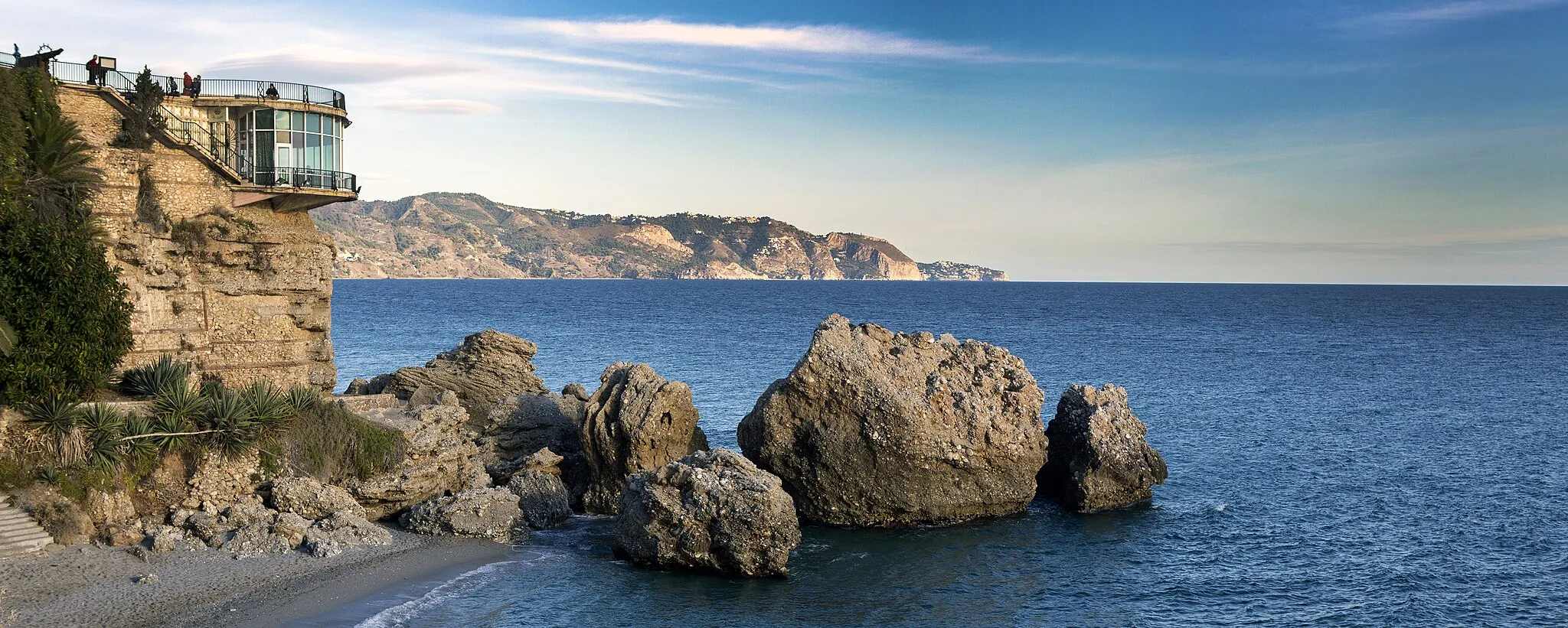 Photo showing: Spain, Nerja city.  The balcony of Europe (Balcón de Europa).