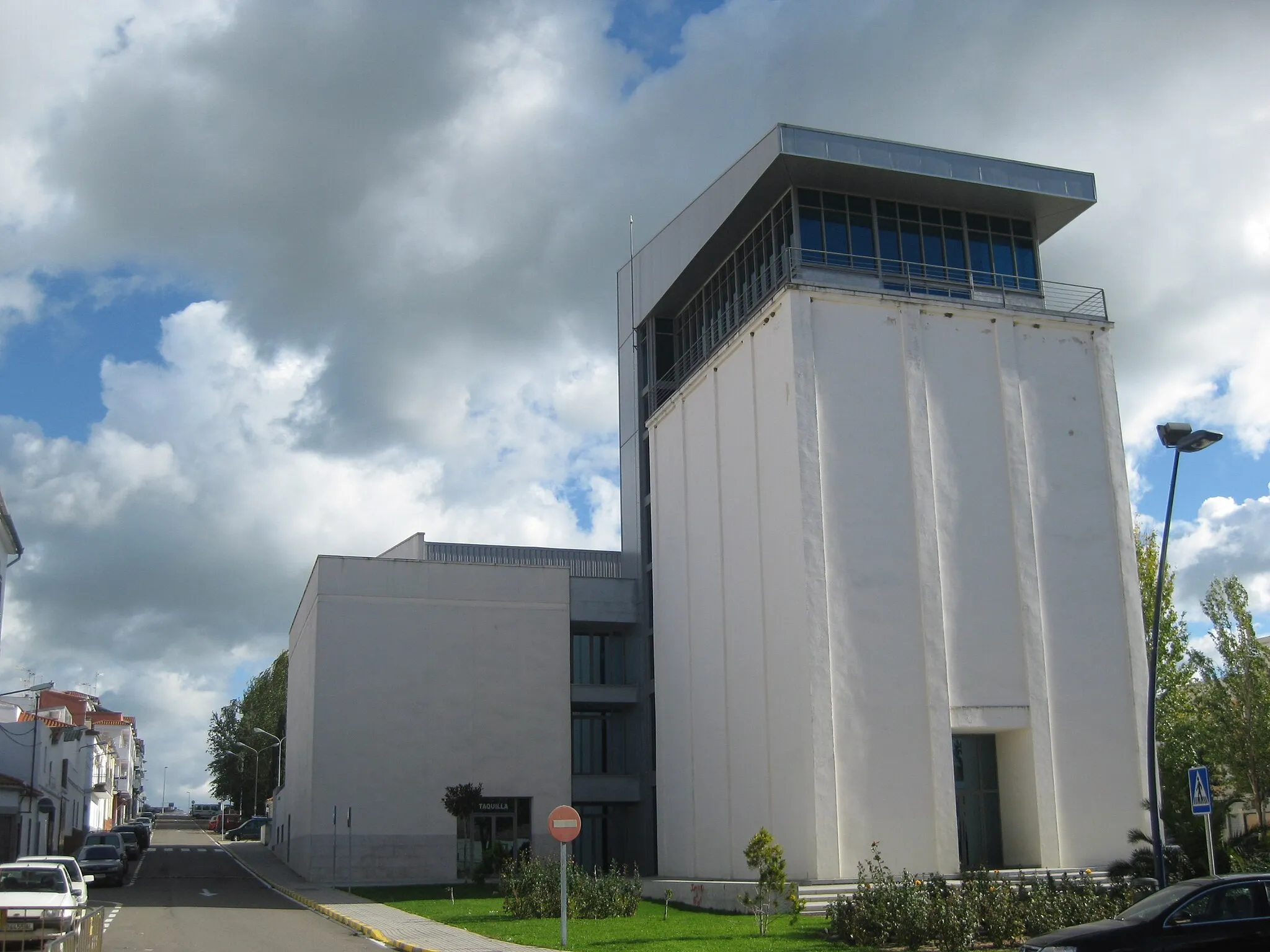 Photo showing: Teatro El Silo