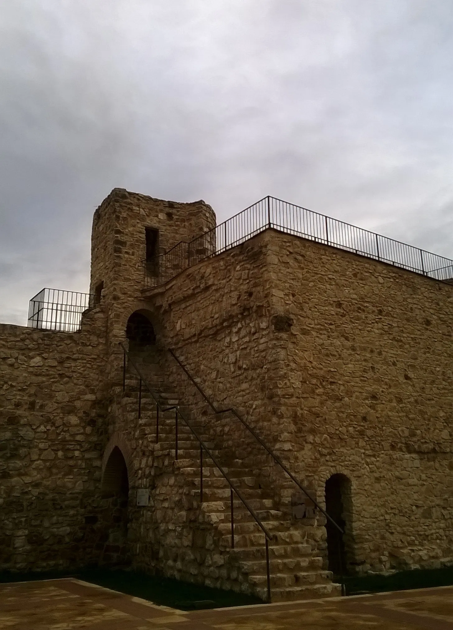 Photo showing: castillo