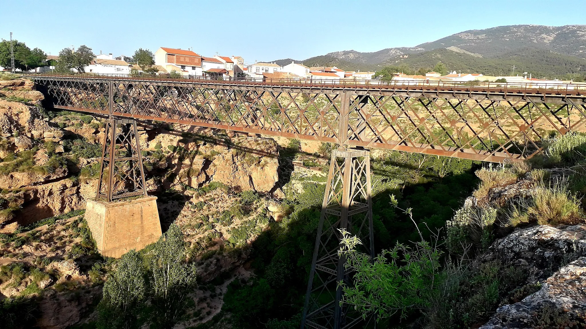 Photo showing: Viaducto de Baúl, en el municipio de Baza (Granada, España)