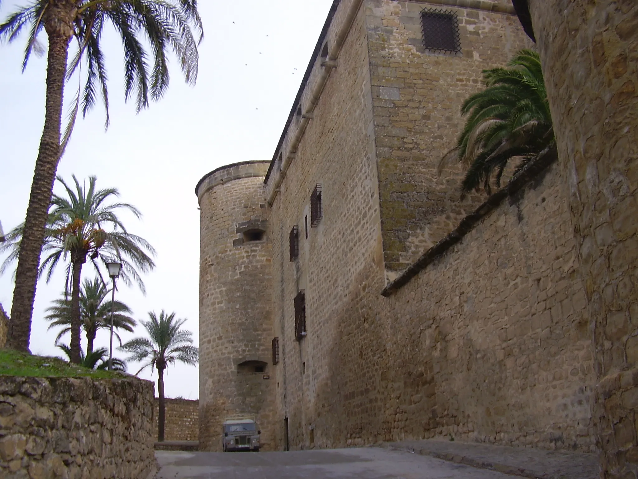 Photo showing: Entrada al castillo de Canena (Jaén)