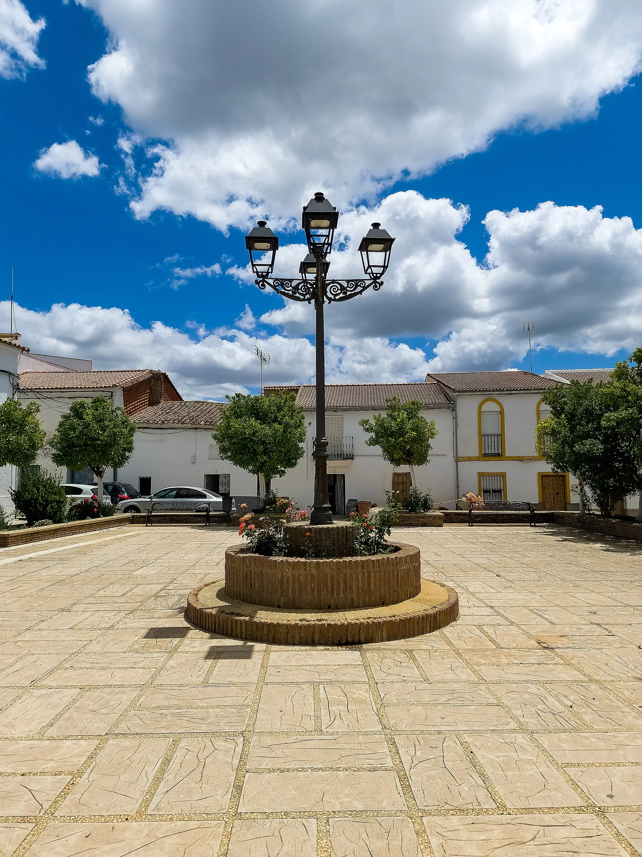 Photo showing: La Granada de Rio-Tinto Plaza