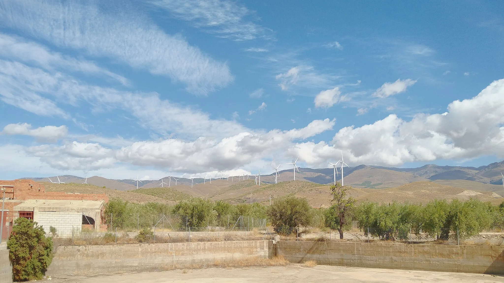 Photo showing: Imagen de la localidad de Escúllar, en el municipio de Las Tres Villas, provincia de Almería (España), en una acción de la Escuela de Wikicronistas patrocinado por la Diputación de Almería.