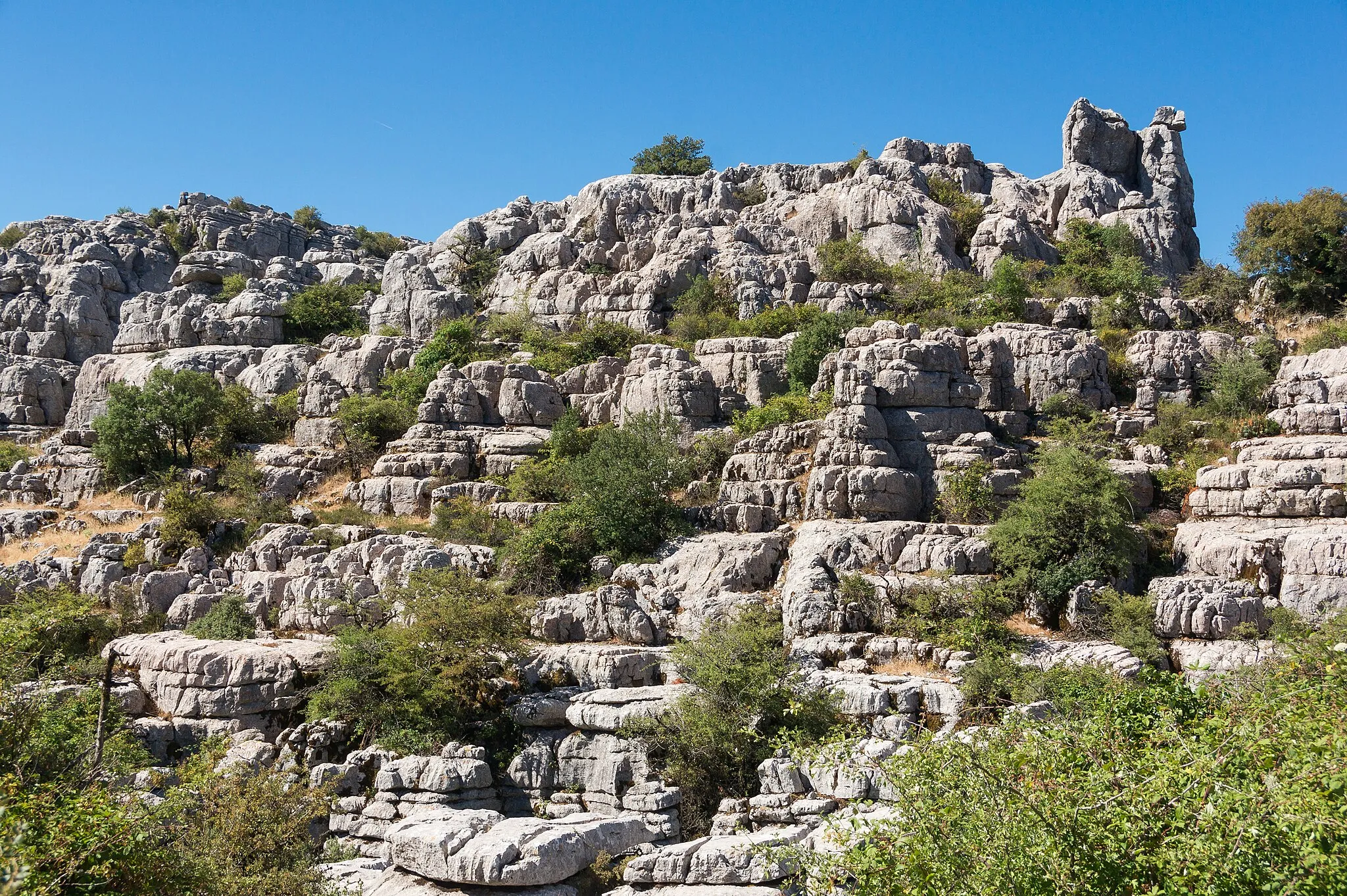 Photo showing: Karst erosion in El Torcal de Antequera, Andalusia, Spain.