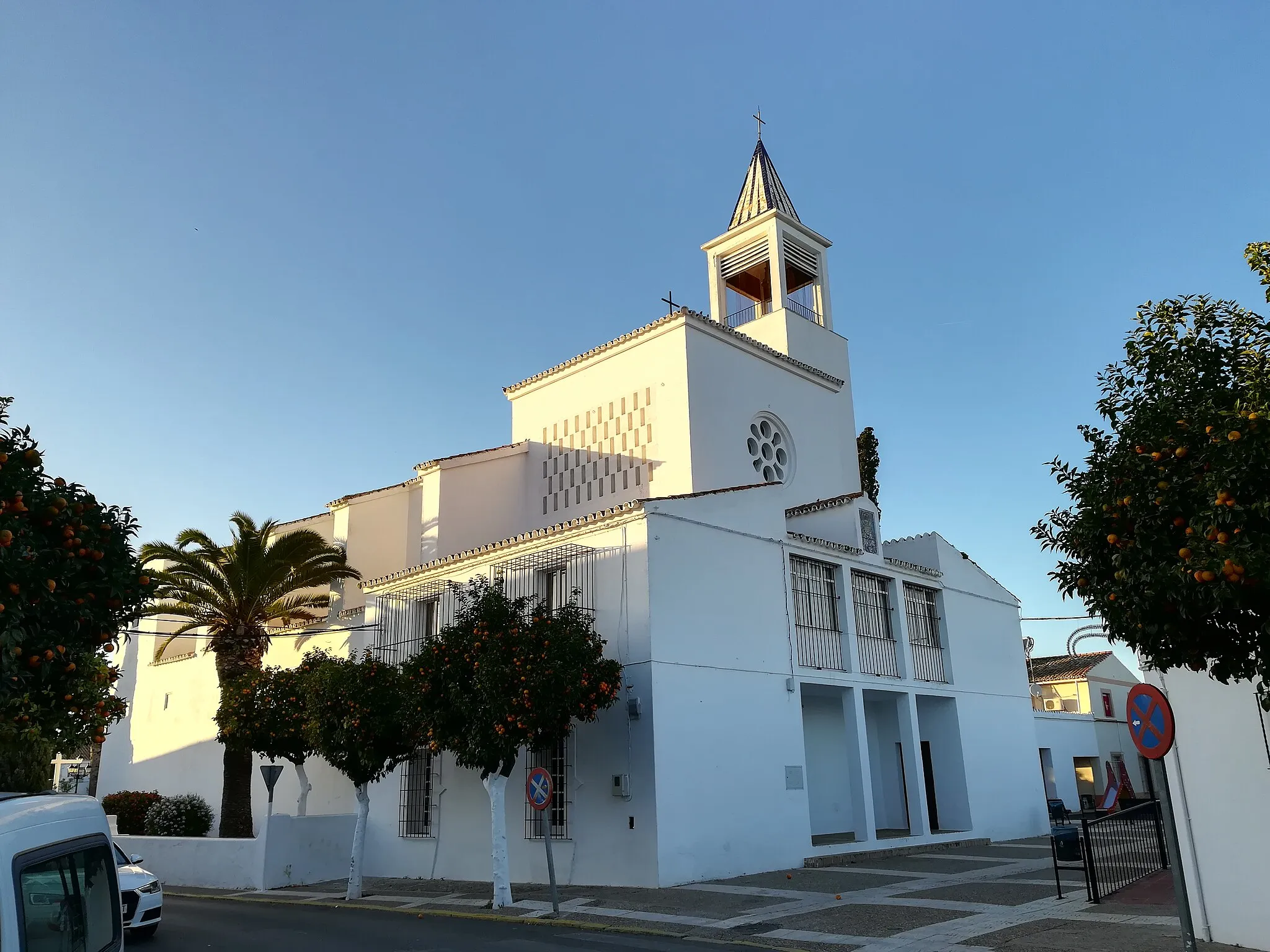 Photo showing: Iglesia de Regina Mundi. Torre de la Reina. Alcalá del Río. Provincia de Sevilla. Andalucía, España.