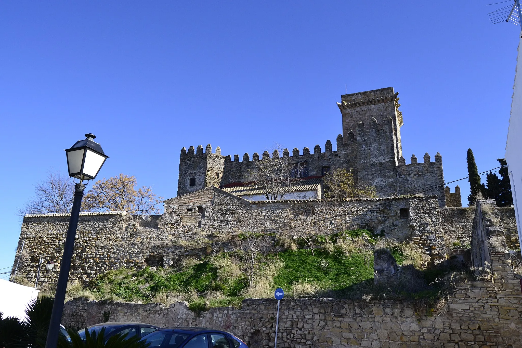 Photo showing: Espejo, castillo