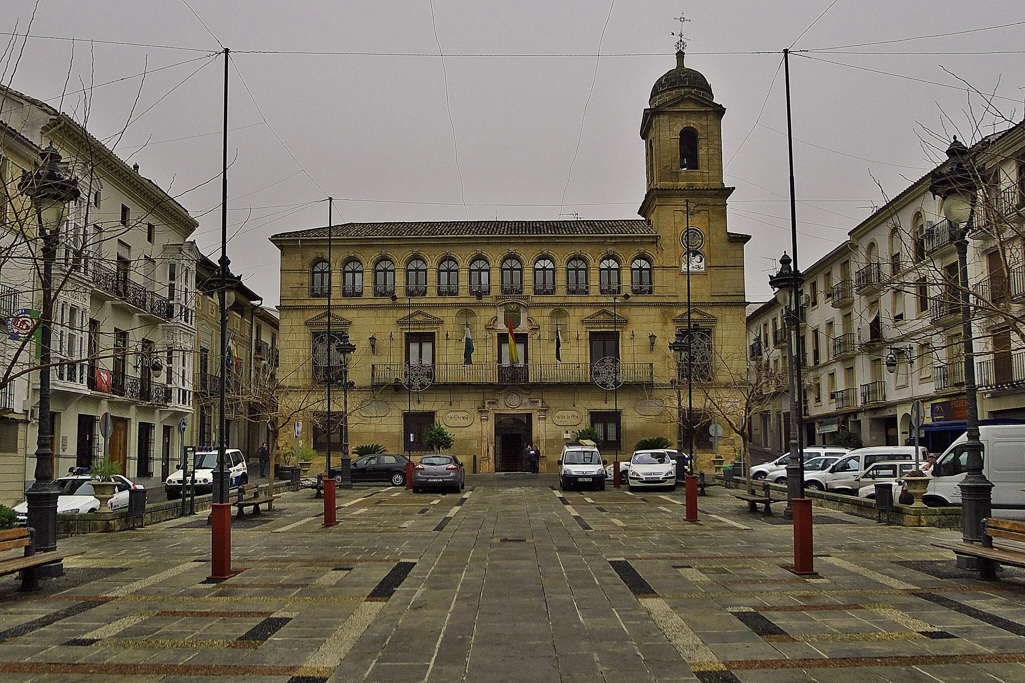 Photo showing: Edificio del Ayuntamiento, proyectado por Manuel Pérez de Alda, arquitecto municipal de Granada (1733-1735).