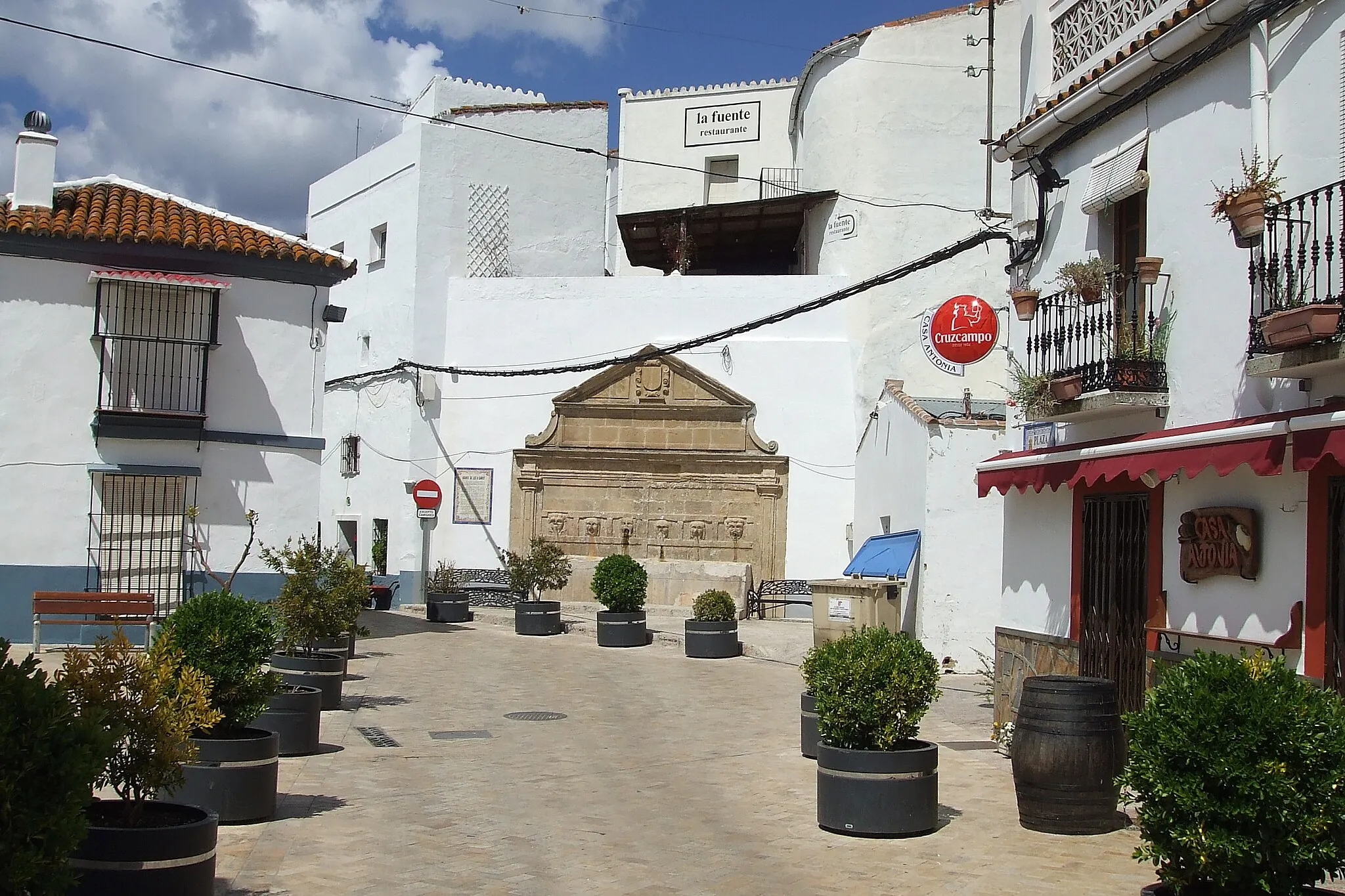 Photo showing: A street in Gaucín, Málaga, Spain