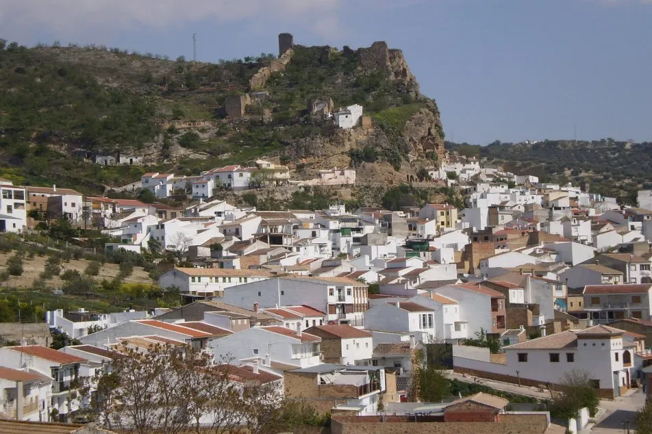 Photo showing: Municipio de Zagra, en Granada, España, con su antiguo castillo al fondo.