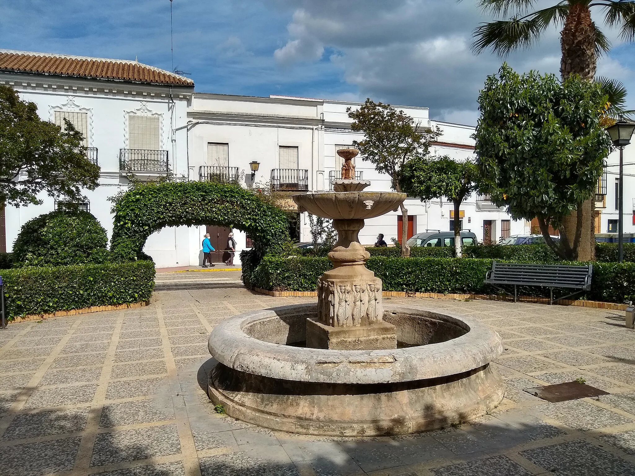 Photo showing: Plaza de la Carretería. Constantina, provincia de Sevilla, Andalucía, España.