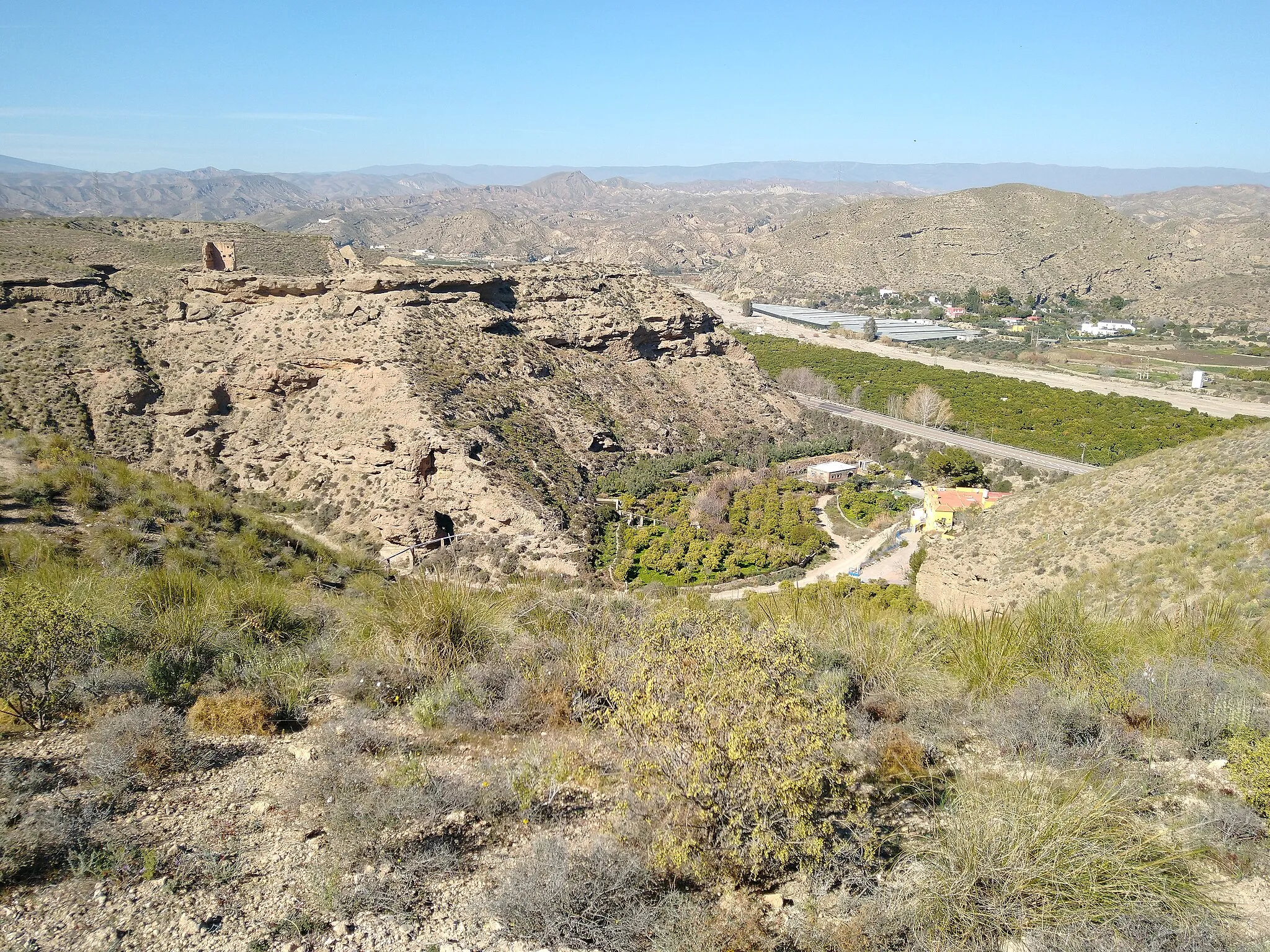 Photo showing: El Castillejo de Gádor (Almería, España), lugar de importancia arqueológica y fortaleza medieval.