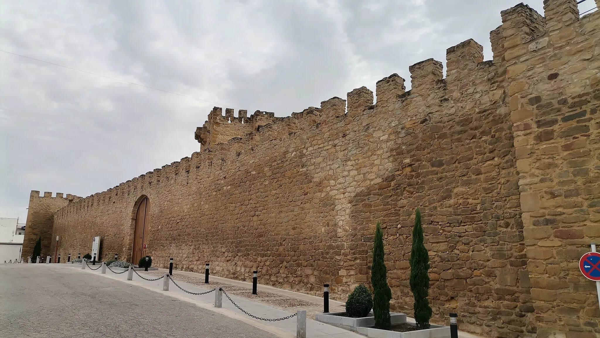 Photo showing: Lienzo este del castillo de Lopera