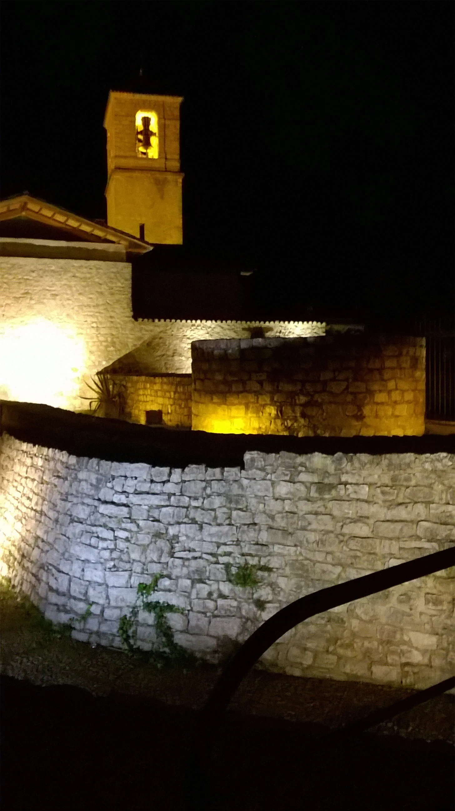 Photo showing: Castillo y San Pedro