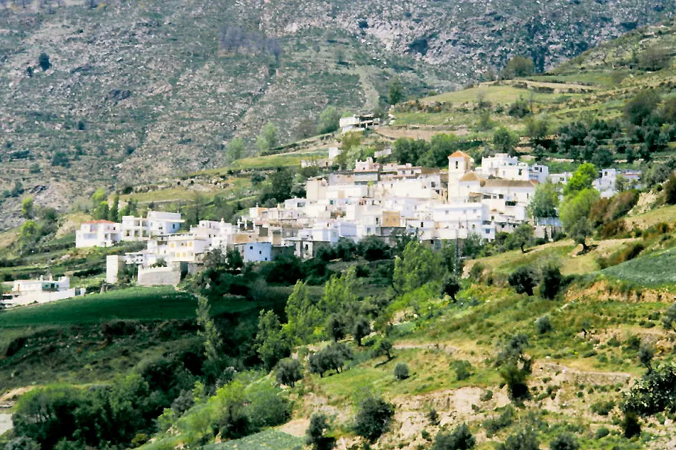 Photo showing: The village and its surroundings:  Soportújar, Granada, Spain