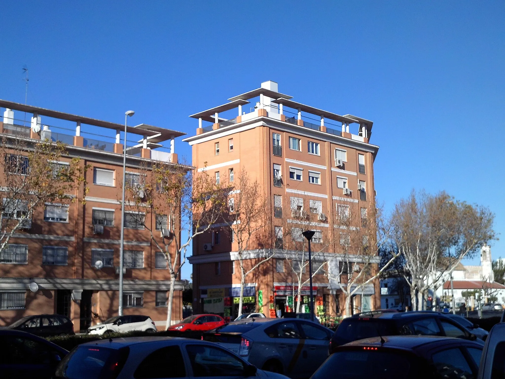 Photo showing: Edificios de apartamentos. Sevilla, Andalucía, España.