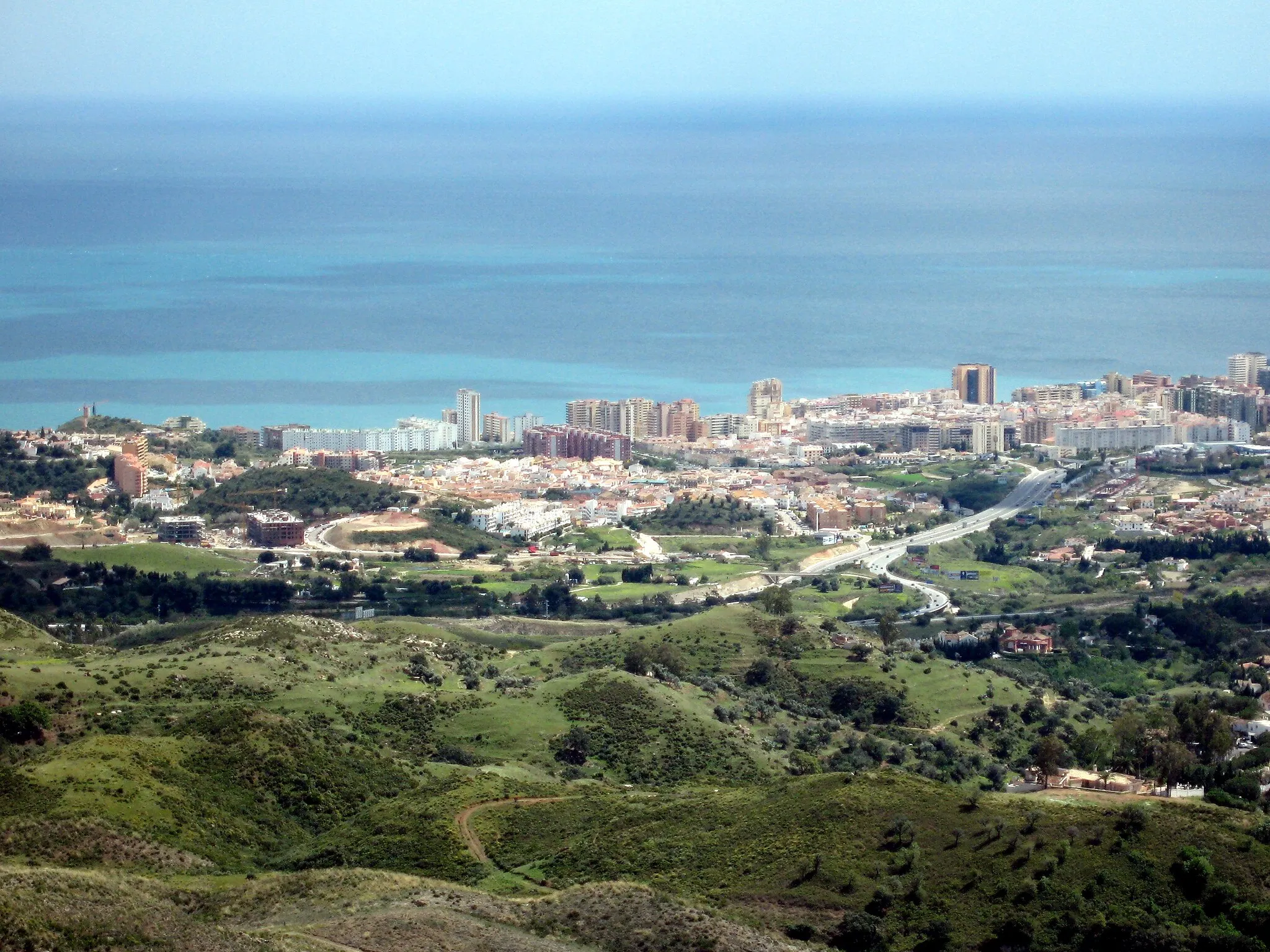 Photo showing: Blick von Mijas auf Fuengirola (Los Boliches), Provinz Málaga, Andalusien, Spanien