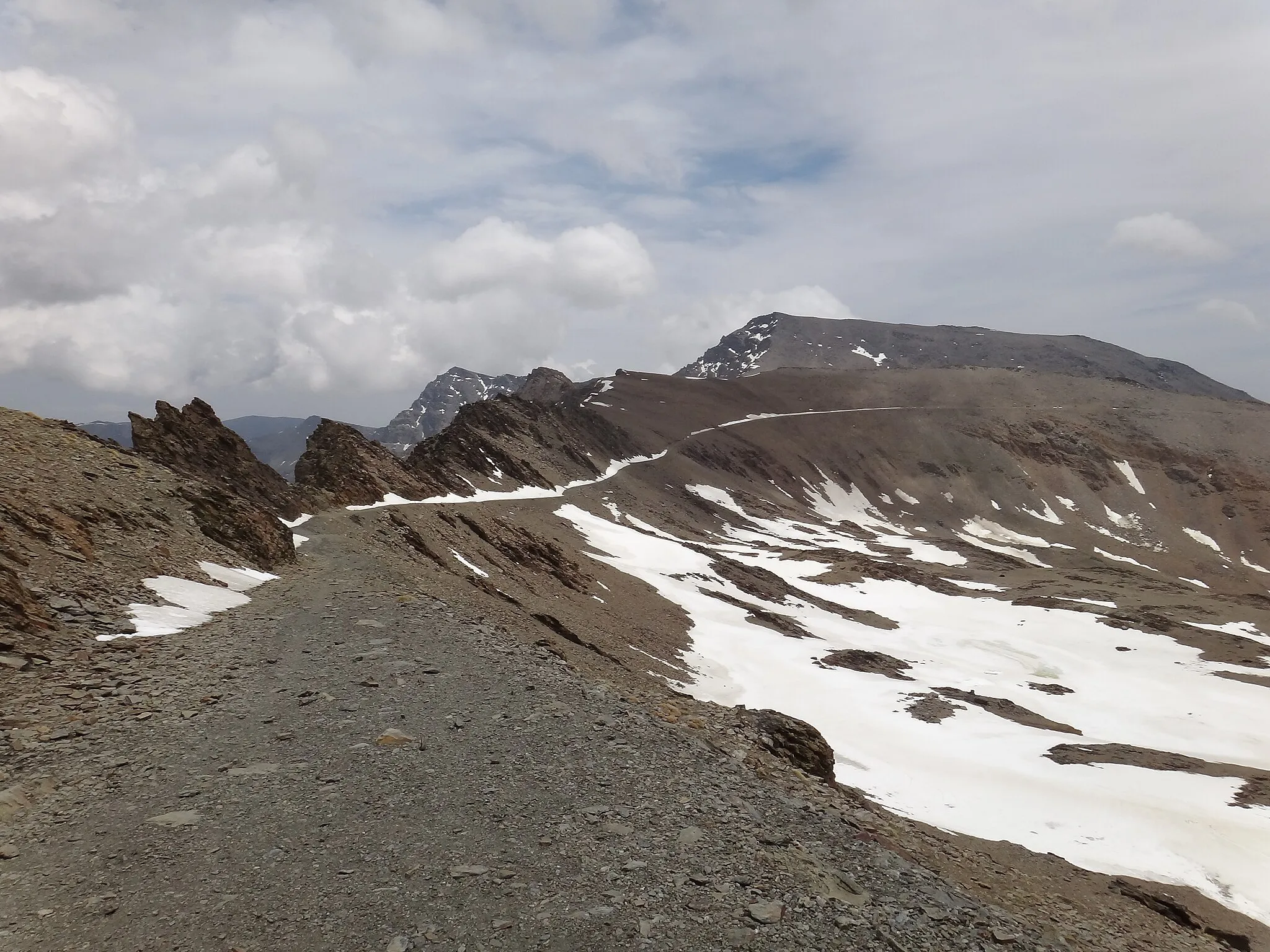 Photo showing: Day 4-6 Refugio de Poqueira to Refugio  de la Carihuela