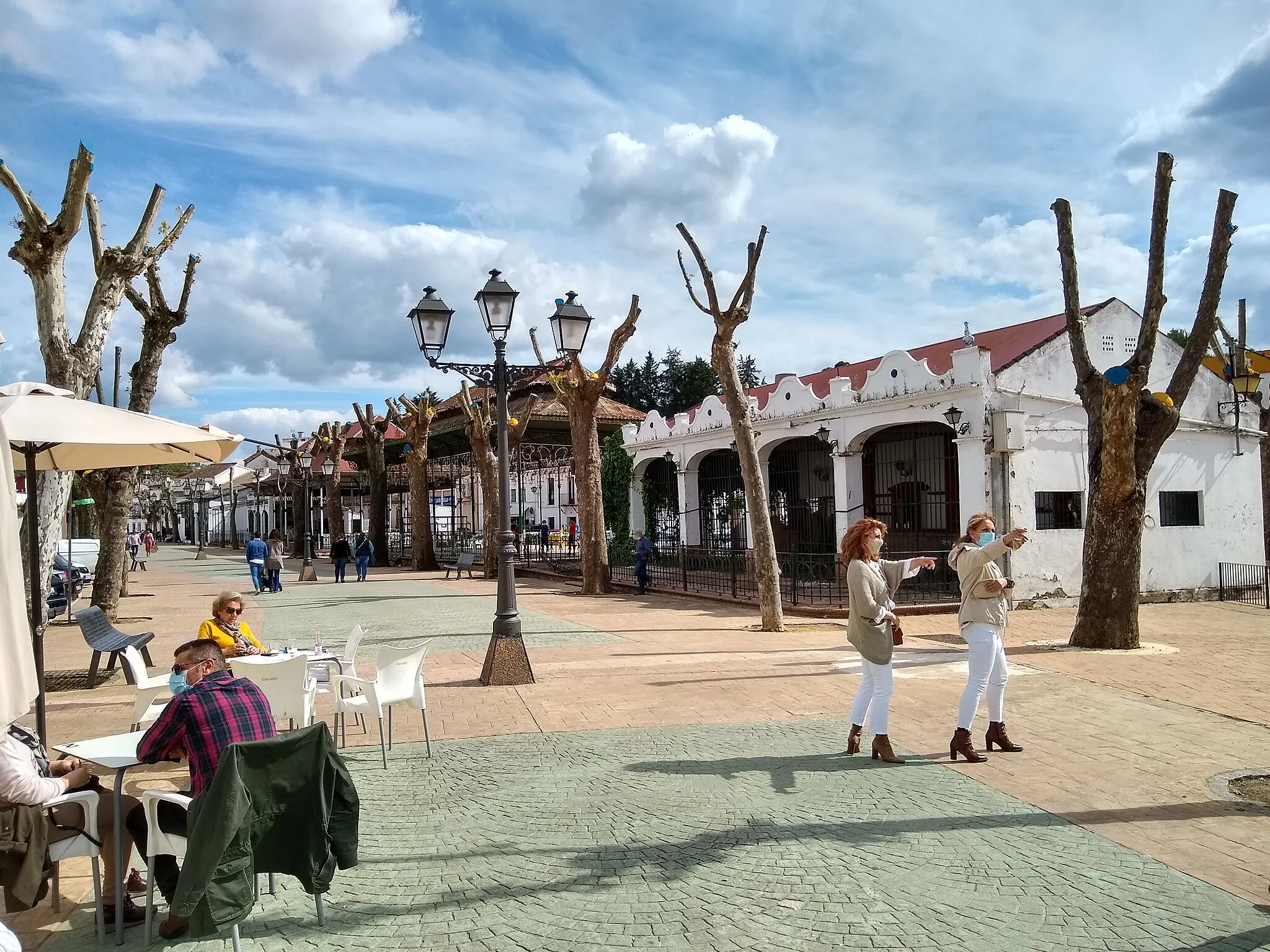 Photo showing: Paseo de la Alameda. Constantina, provincia de Sevilla, Andalucía, España.