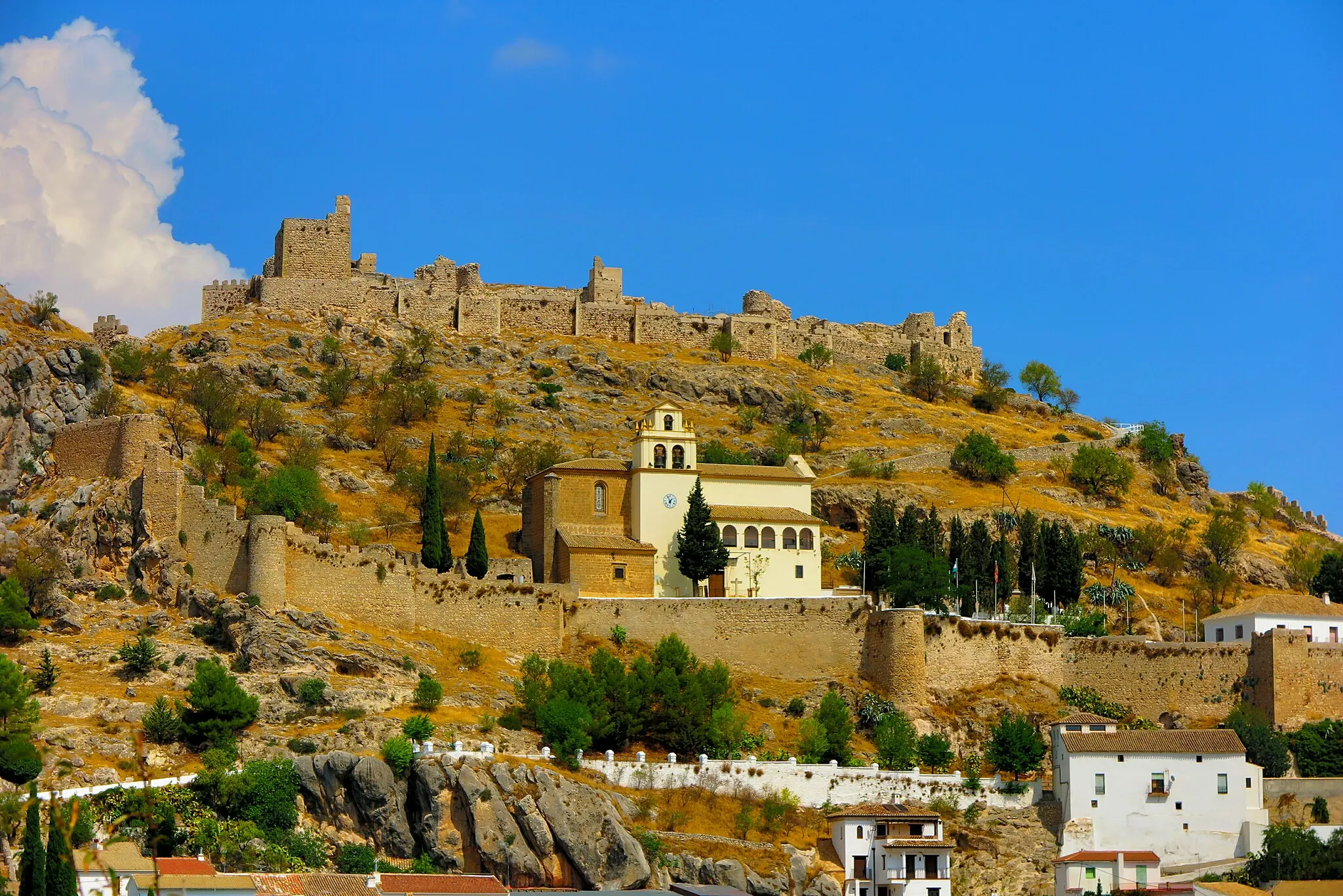 Photo showing: Muralla de Moclín