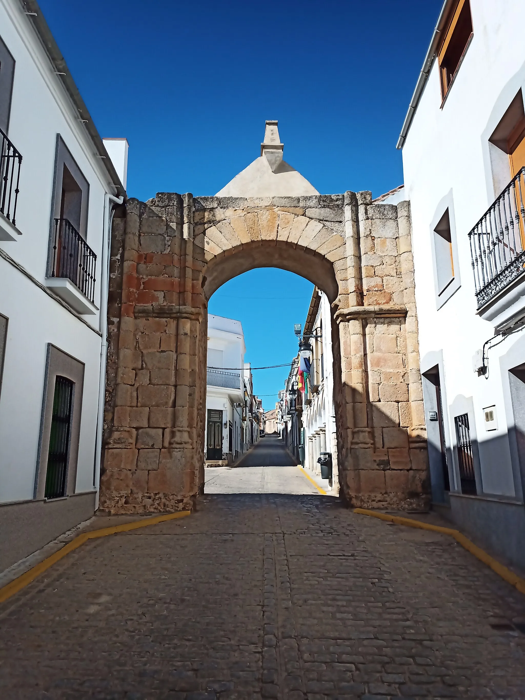 Photo showing: Main gate of the walls of Santa Eufemia, Córdoba, Spain.