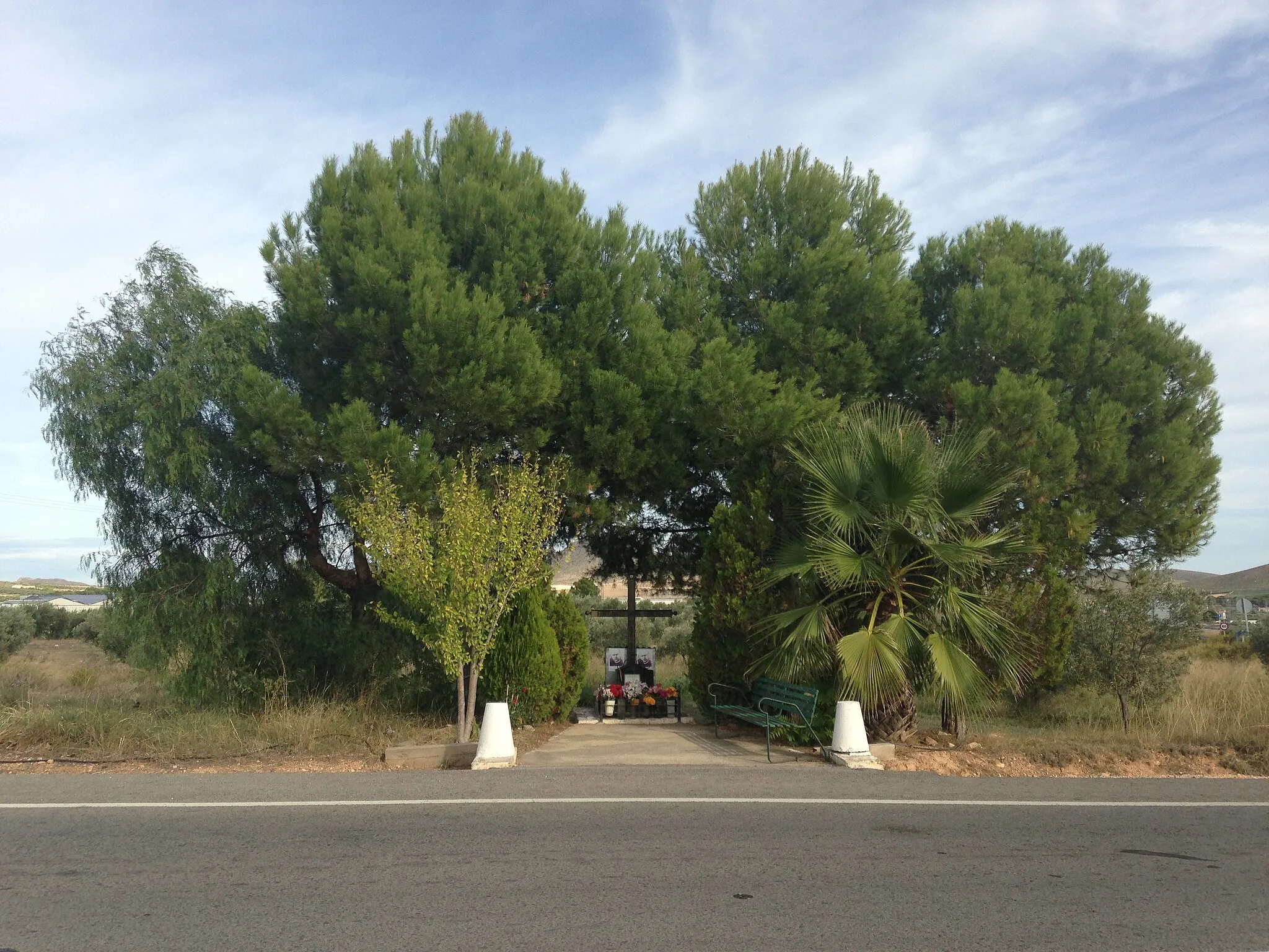 Photo showing: Lugar del fusilamiento de Fortunato Arias, en la carretera de Hellín a Pozohondo.