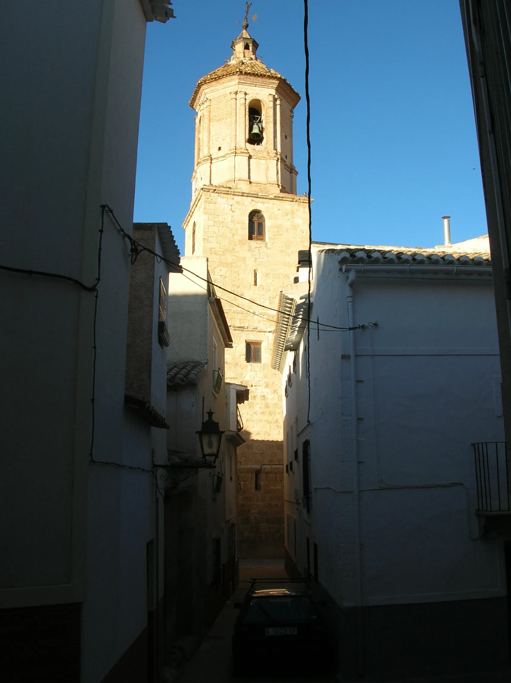 Photo showing: CALLE ESTRECHA