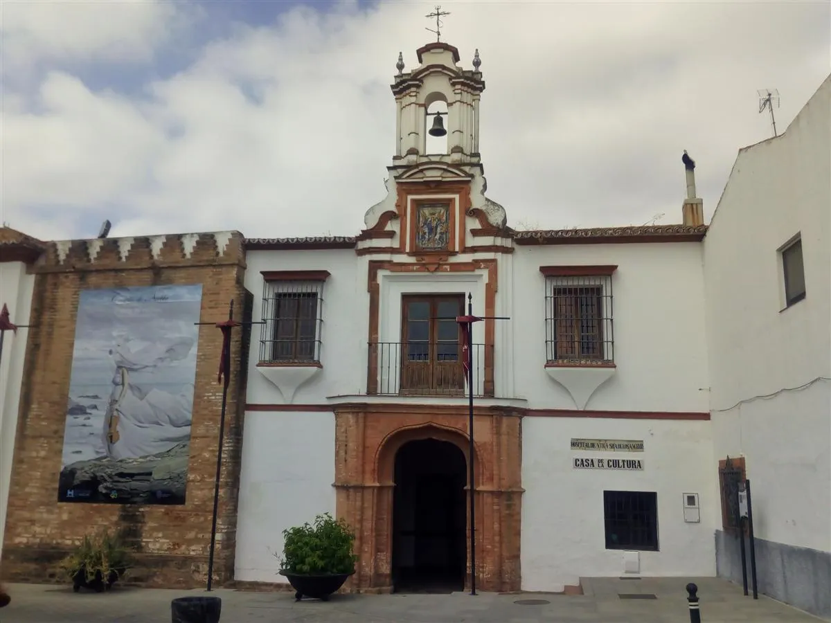 Photo showing: Fachada del antiguo Hospital de Nuestra Señora de los Ángeles en Niebla, provincia de Huelva (España).