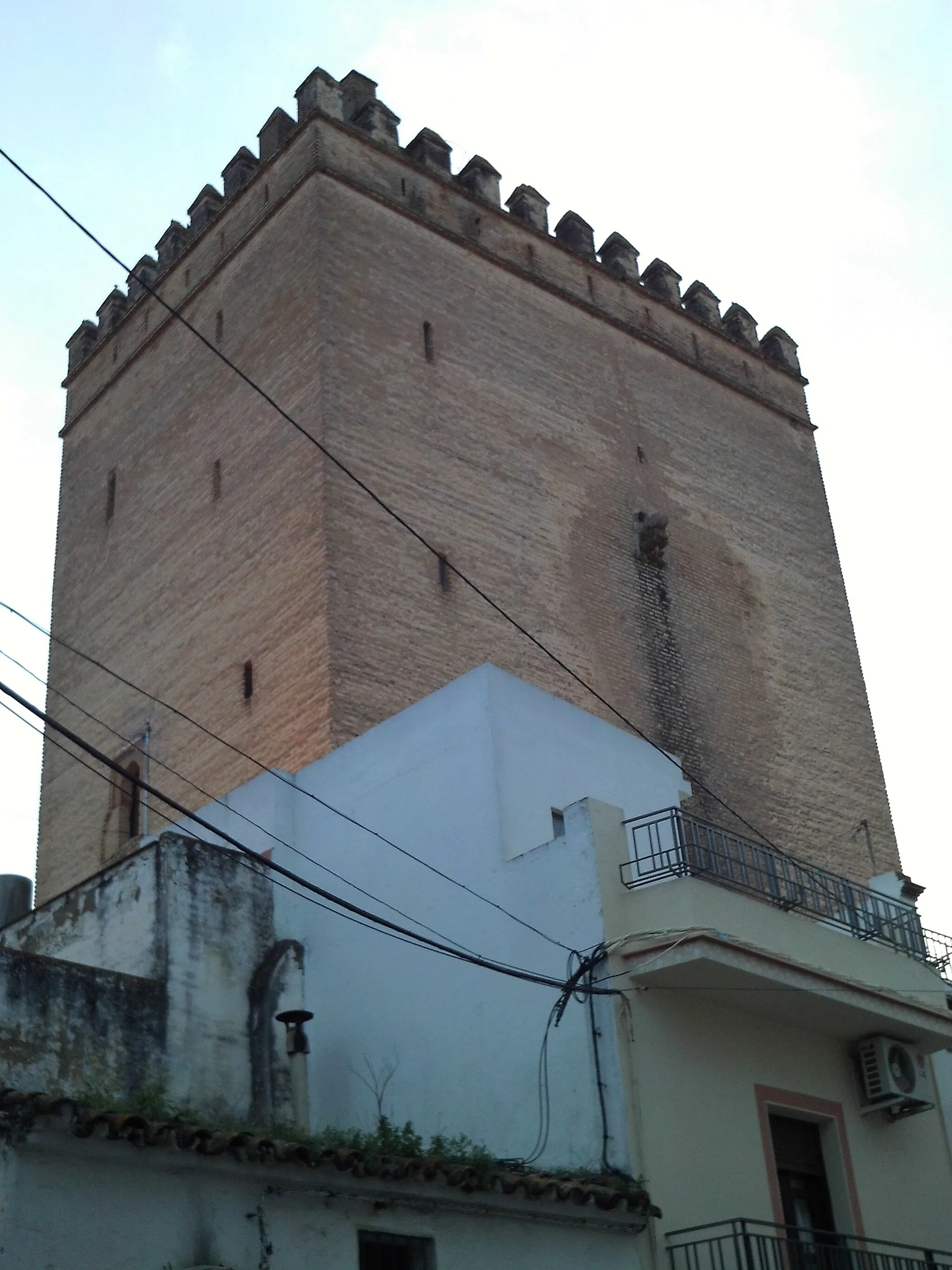 Photo showing: Torre de los Guzmanes. La Algaba, provincia de Sevilla, Andalucía, España.