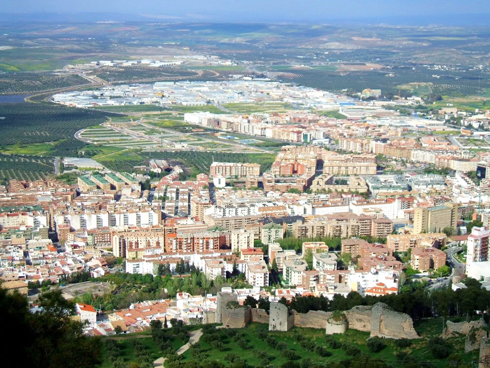 Photo showing: Vista aérea de Jaén desde el Castillo de Santa Catalina.