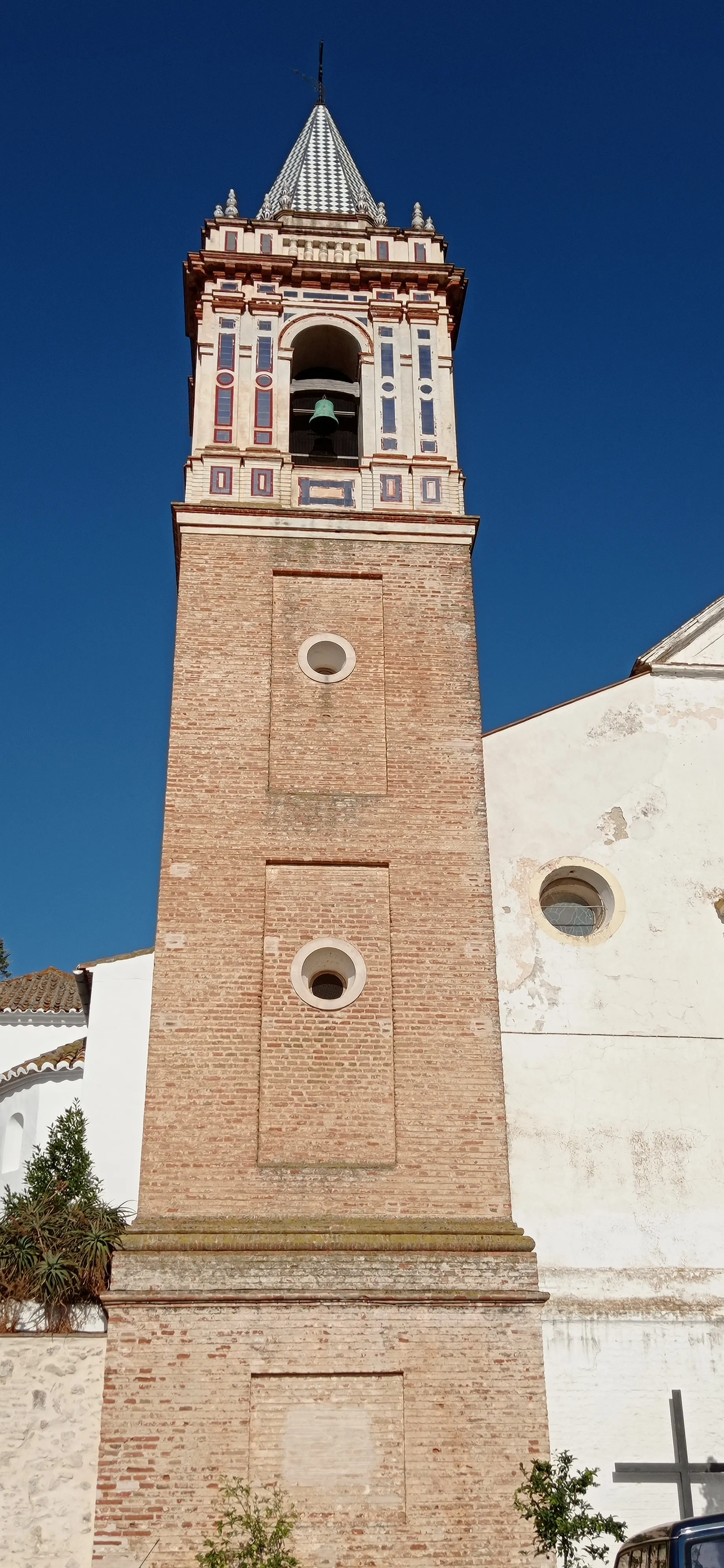 Photo showing: Iglesia de Nuestra Señora de los Remedios (iglesia, patrimonio histórico de Andalucía de importancia arquitectónica y etnológica en Ardales, España)