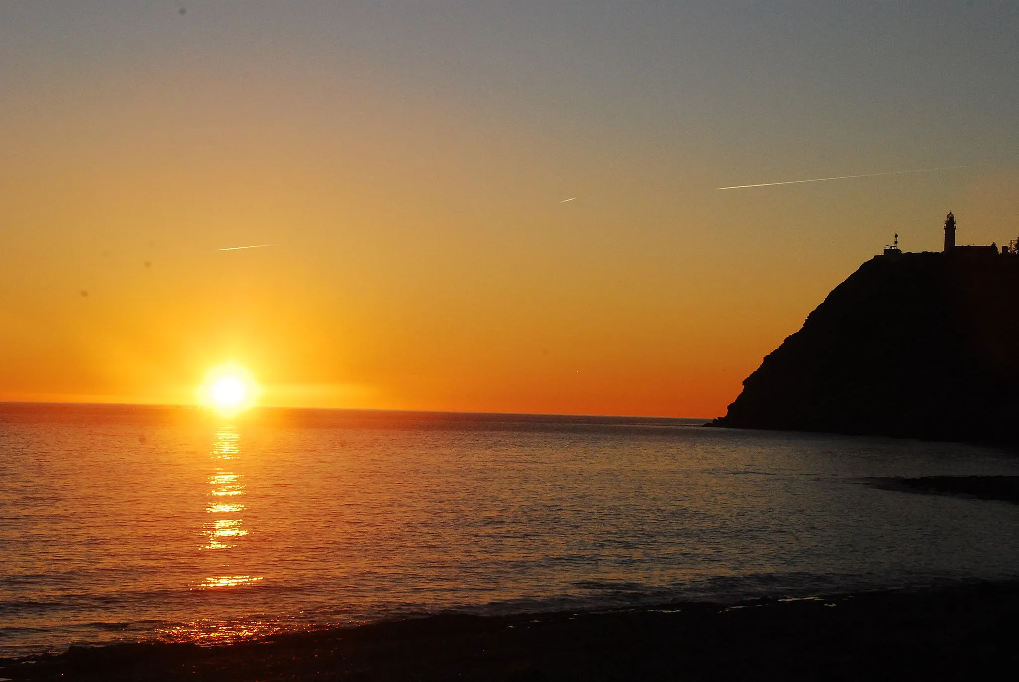 Photo showing: Puesta de sol desde la playa de Carchuna.