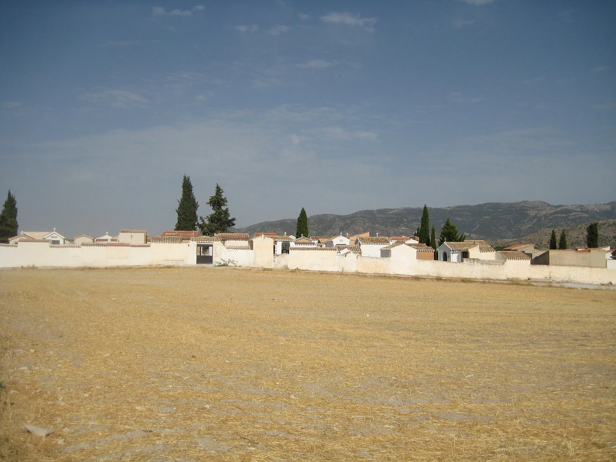 Photo showing: Cementerio de Campocámara, en la provincia de Granada.