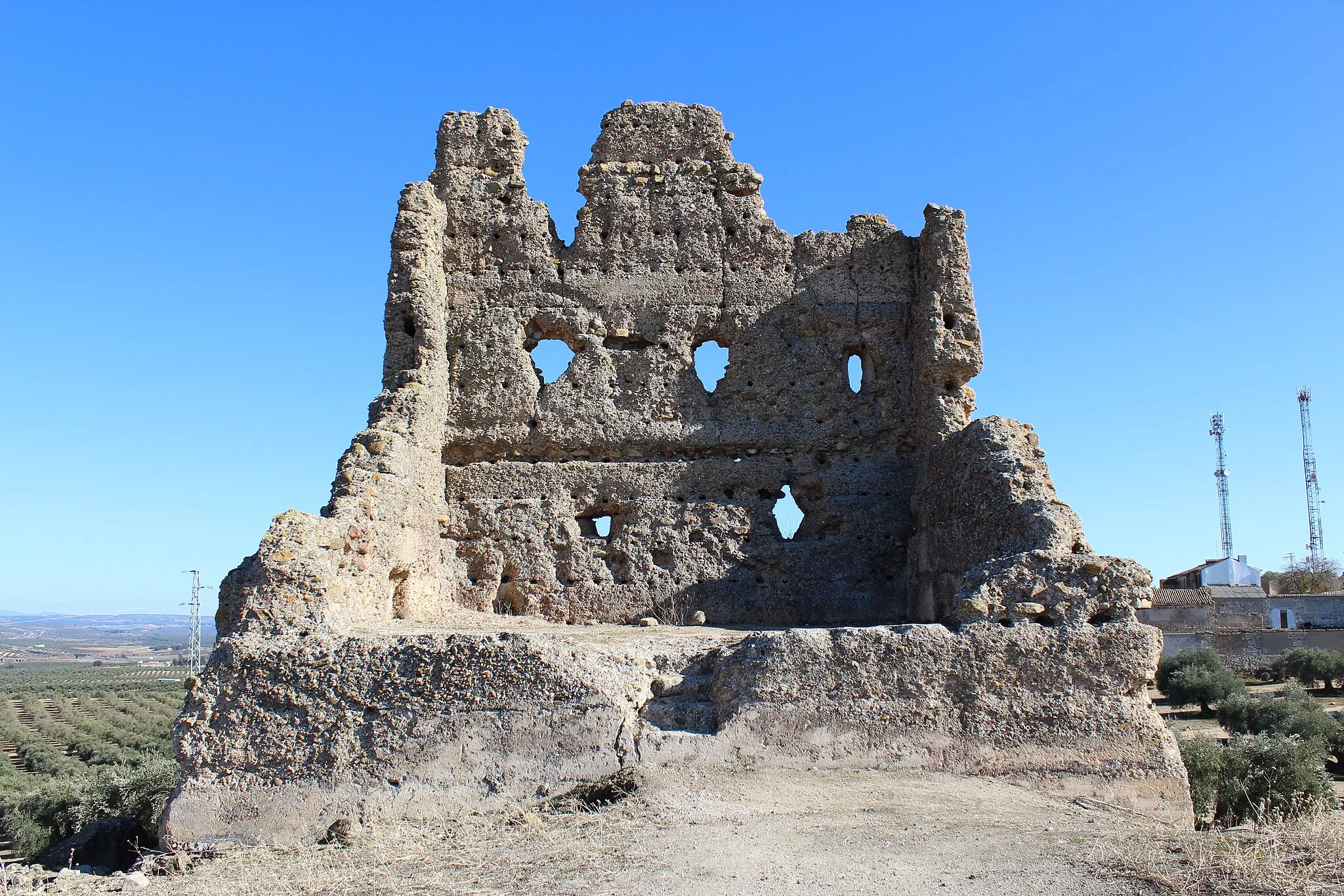 Photo showing: La Torre del homenaje del Castillo de las Huelgas desde el Este.