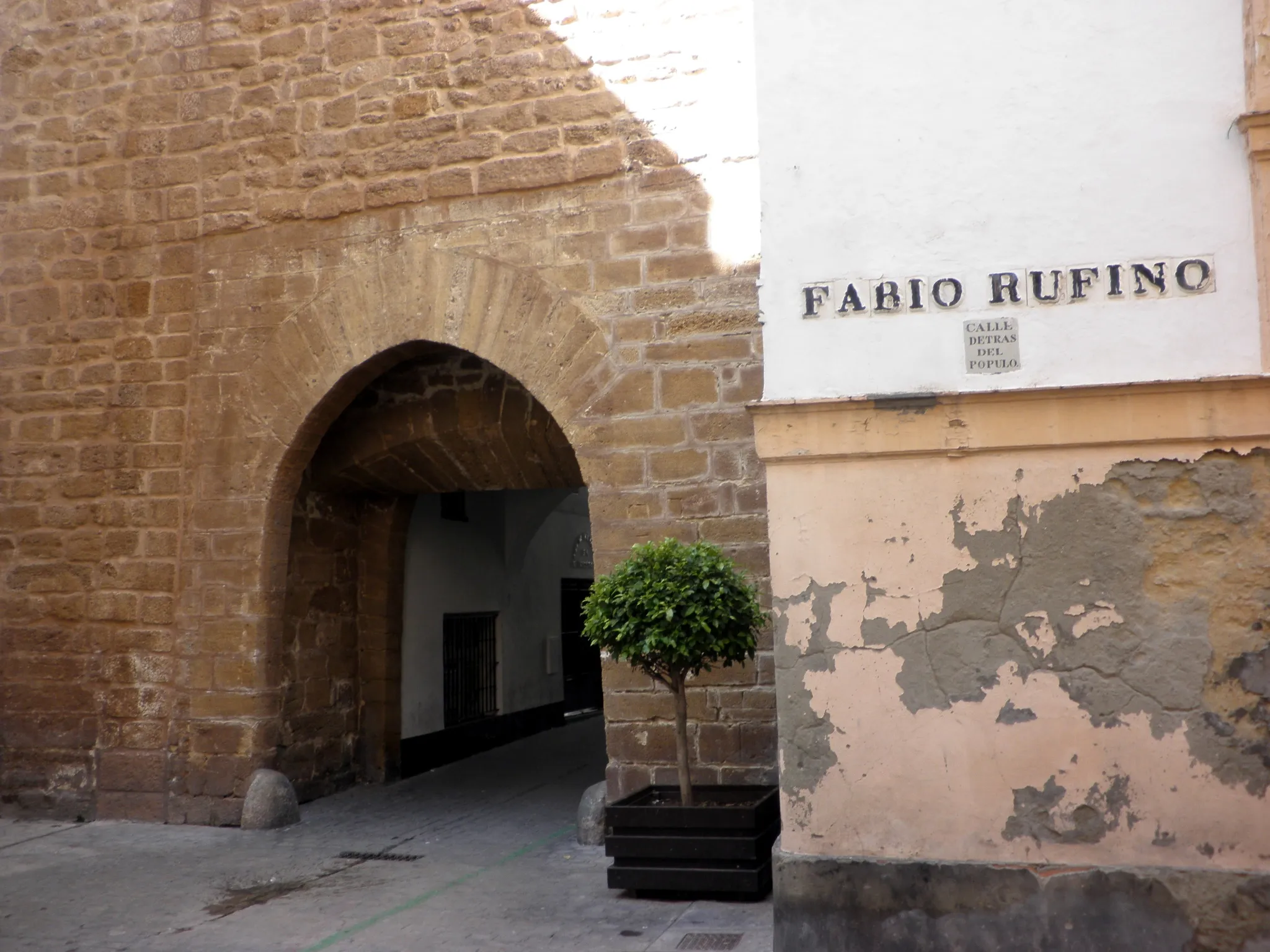 Photo showing: Arco de los Blanco, Cádiz, España.