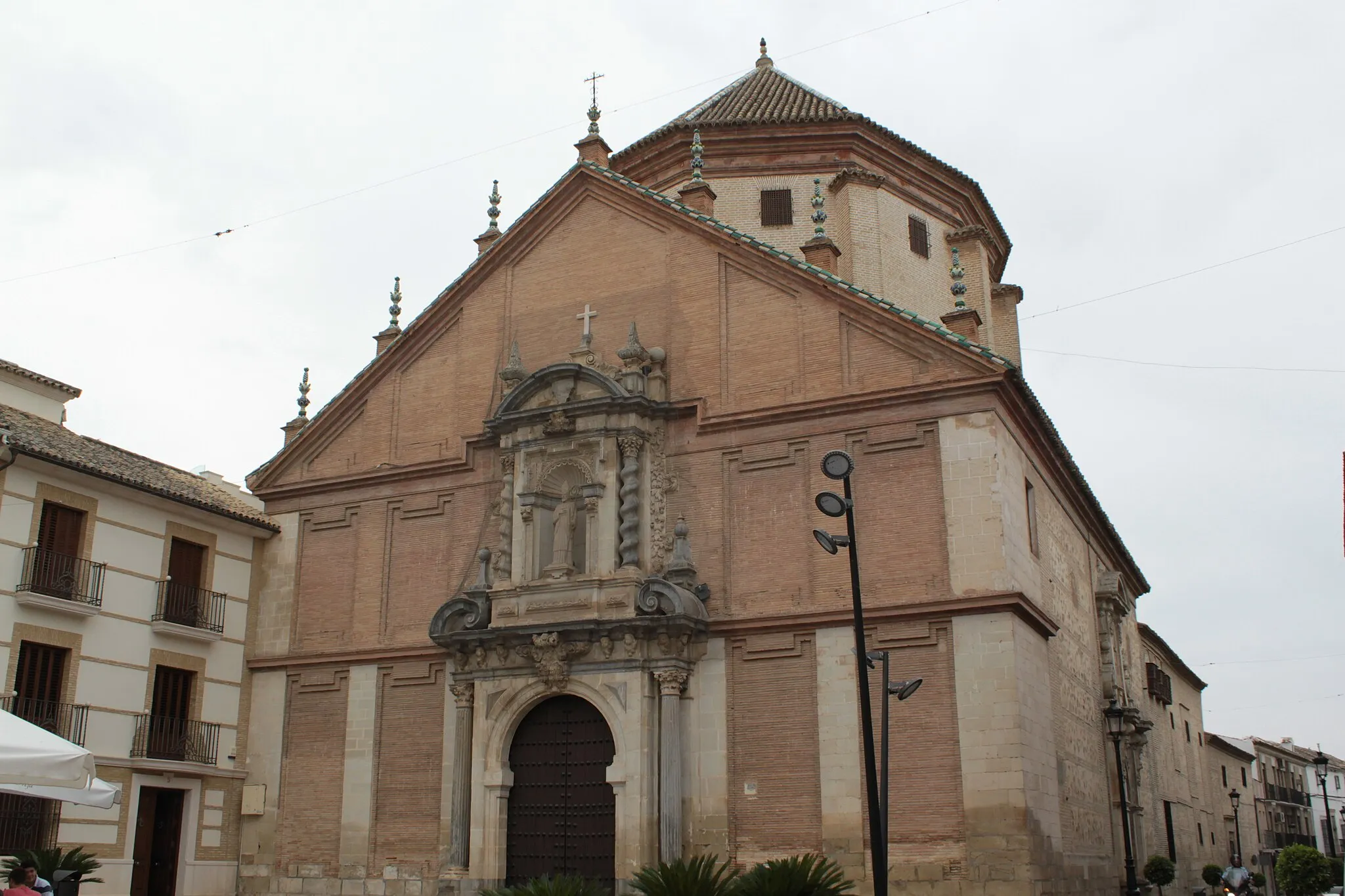 Photo showing: Church of Saint Martin, also known as Saint Augustine, because it belongs to a religious community of nuns of the Order of Augustinian Recollects. Lucena (Spain).