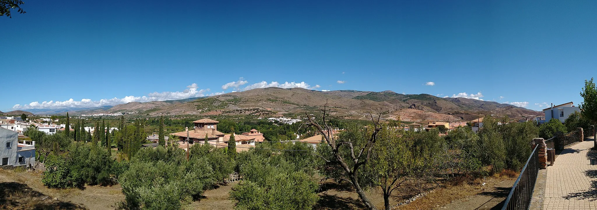 Photo showing: Imagen de la localidad de Fondón, provincia de Almería (España), en una acción de la Escuela de Wikicronistas patrocinado por la Diputación de Almería.