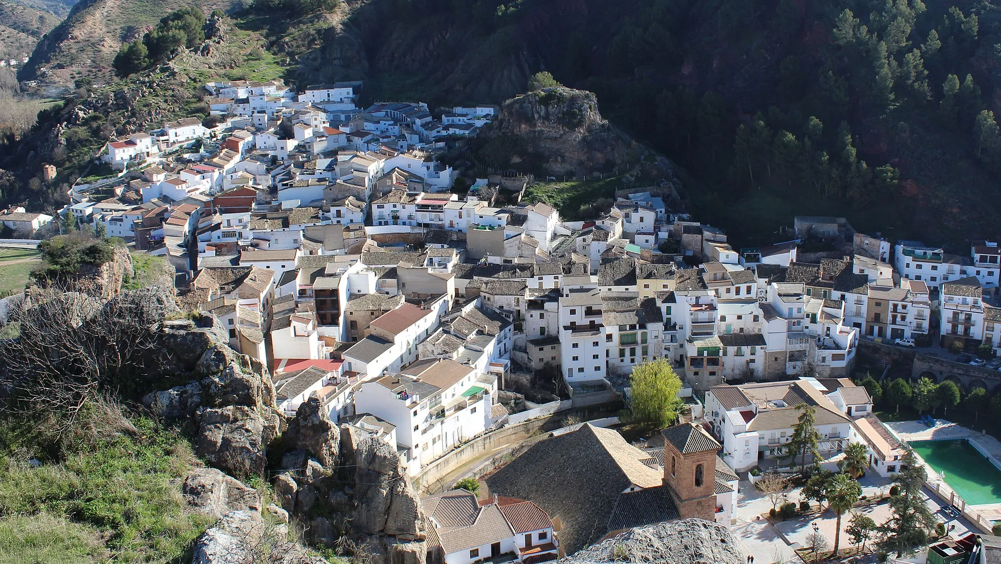 Photo showing: Vista de Cambil desde el Castillo homónimo.