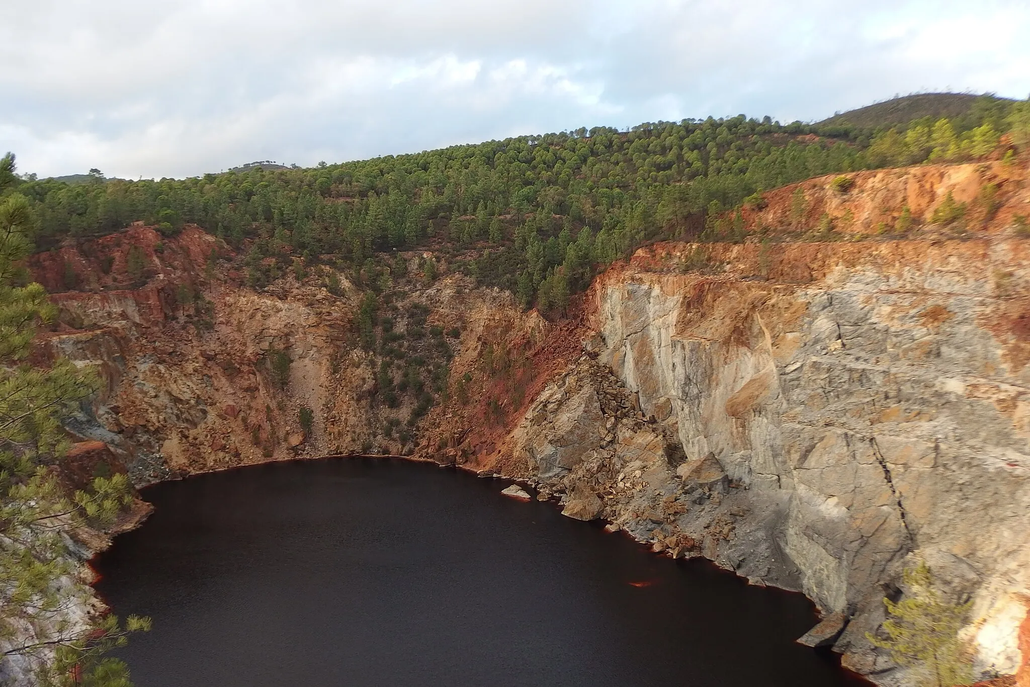 Photo showing: Peña del Hierro Mine in Spain.