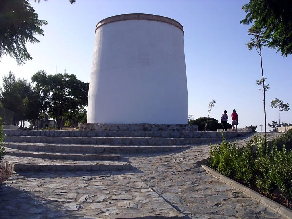 Photo showing: Molino de Antonio Pérez durante su restauración, en el municipio de Villablanca, Huelva, España