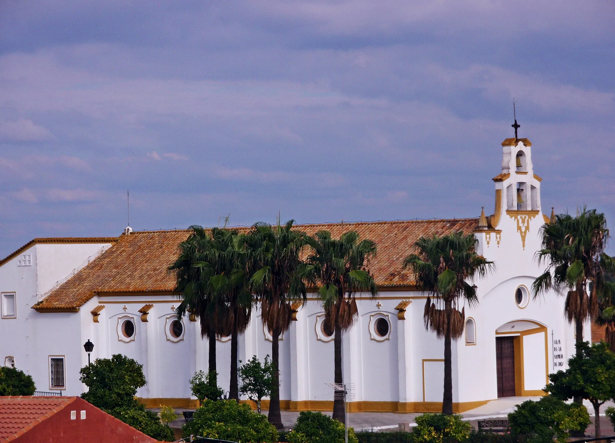 Photo showing: Vista de la Iglesia de Santa Bárbara en Tharsis (Huelva).