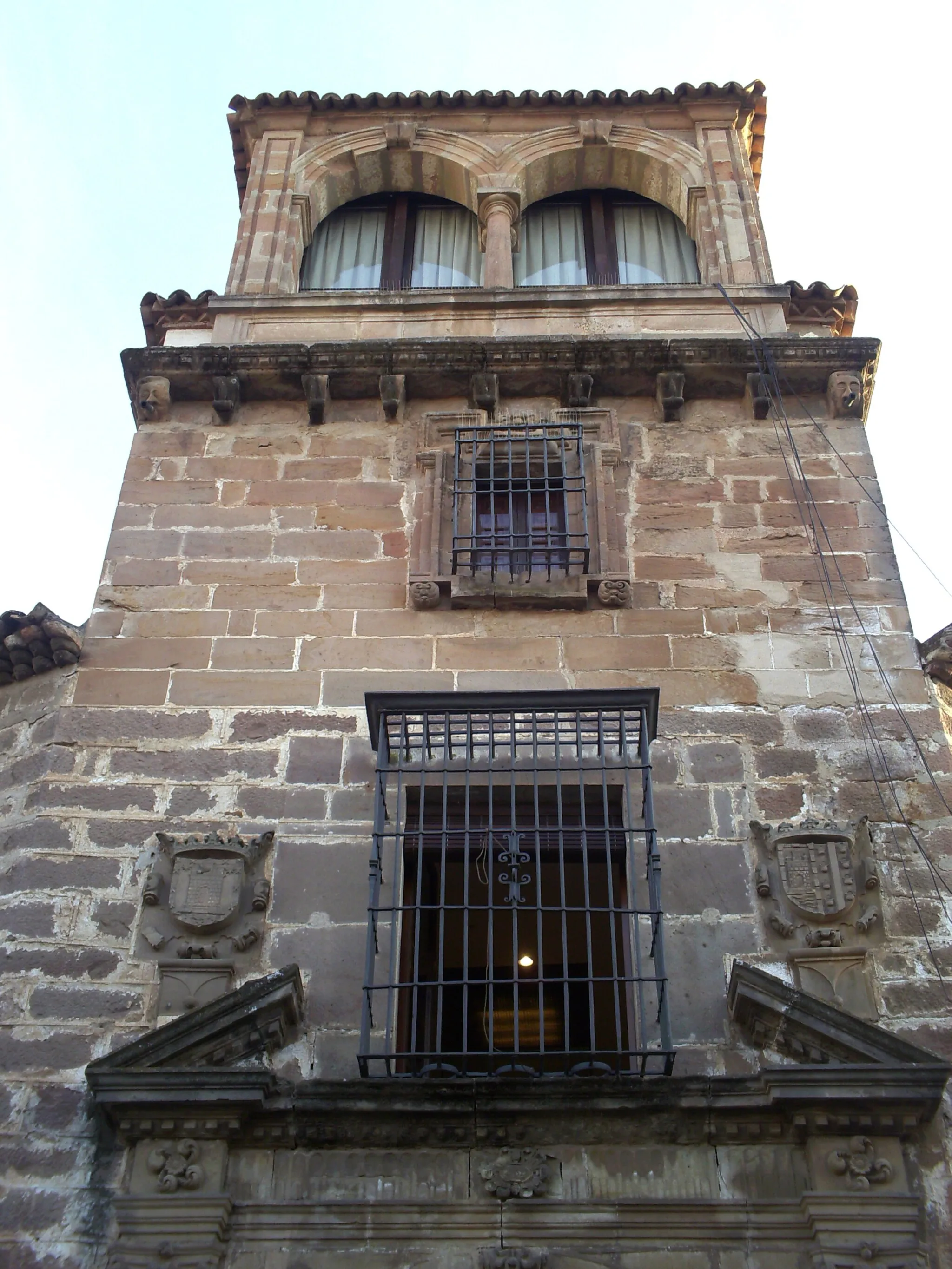 Photo showing: Portada del Museo de Linares.