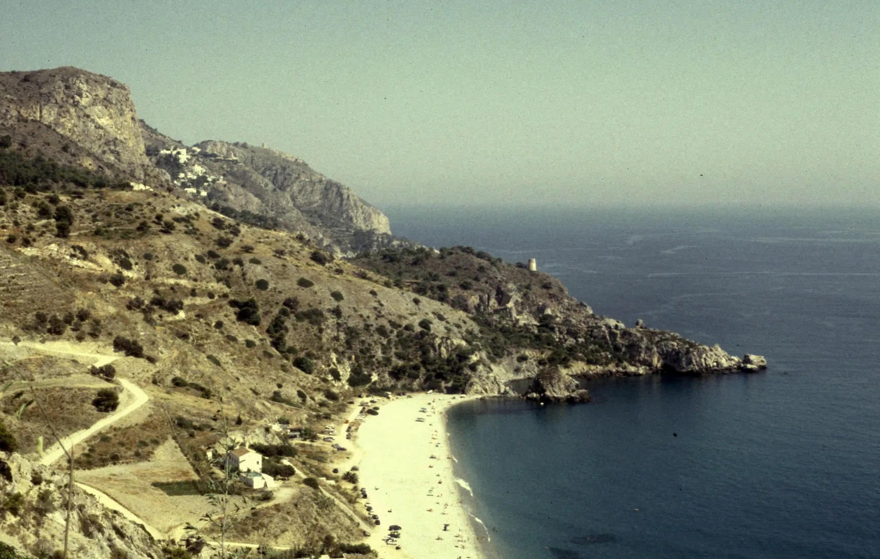 Photo showing: Espagne Acantilados De Maro-Cerro Gordo