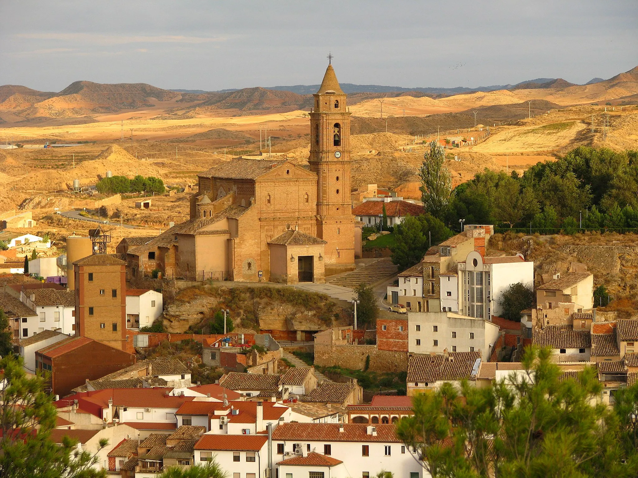 Photo showing: Imagen tomada en la fuente que hay a mitad del camino que sube a la Ermita del Carmen, que también forma parte del patrimonio de la localidad