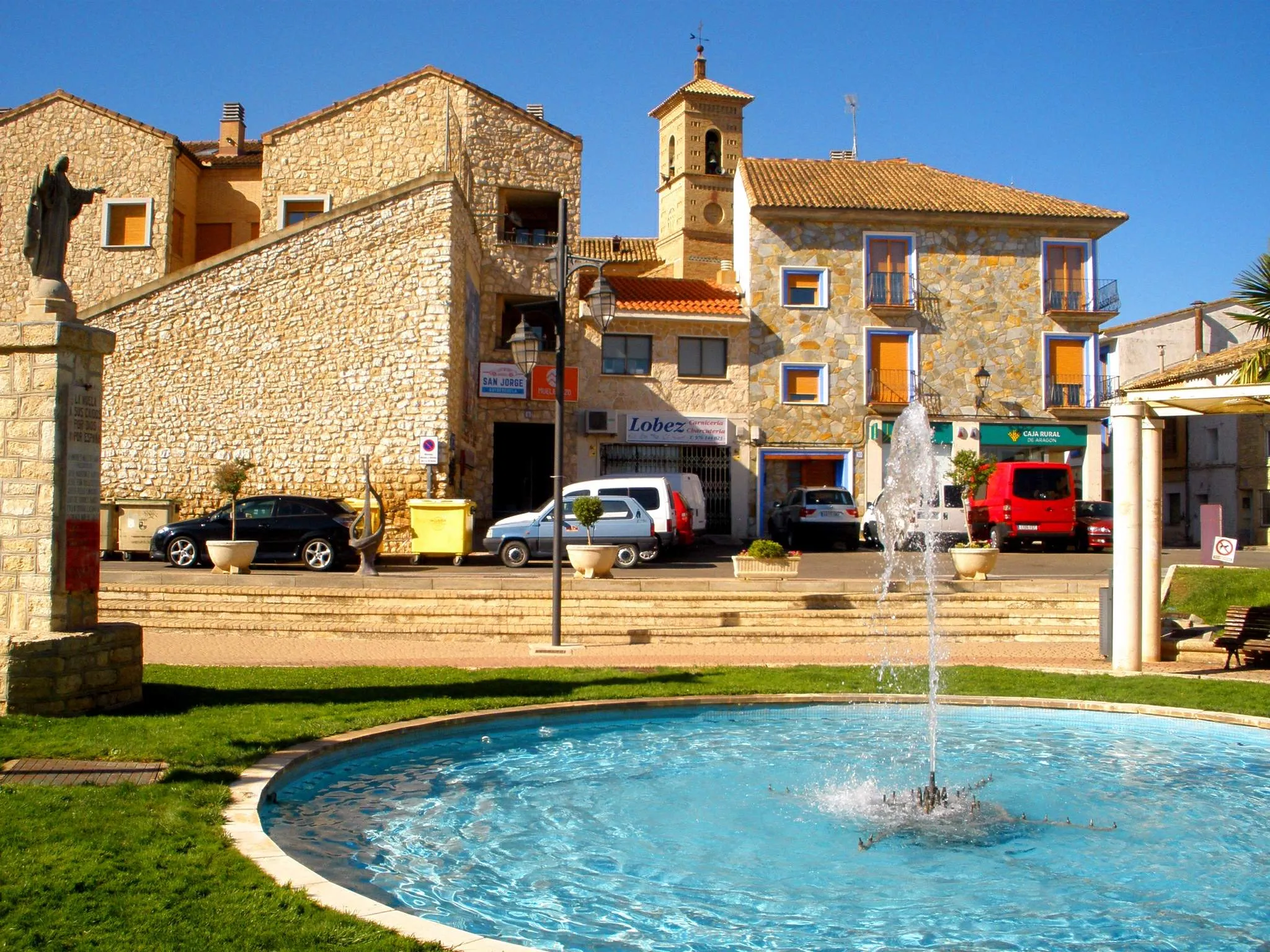 Photo showing: Plaza del Corazón de Jesús (La Muela, Zaragoza)