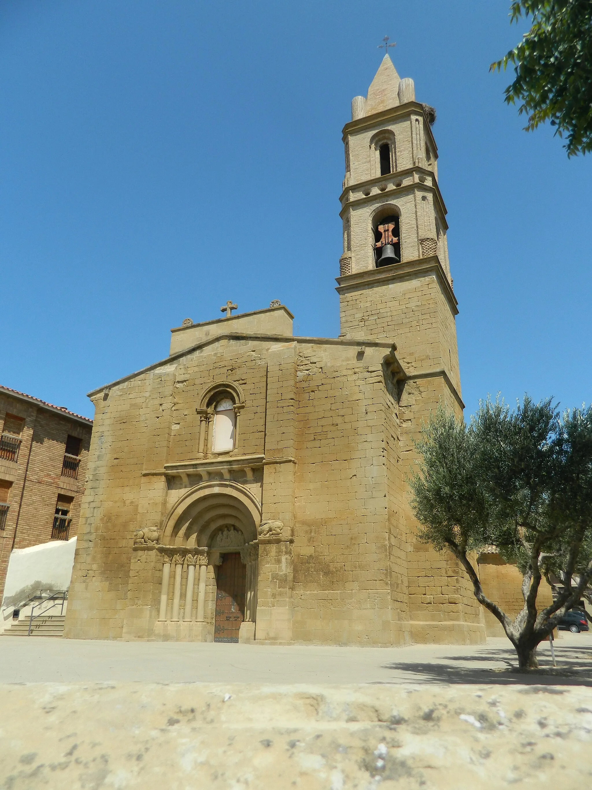 Photo showing: Vista de la Iglesia de San Miguel 2 (Biota-Zaragoza)