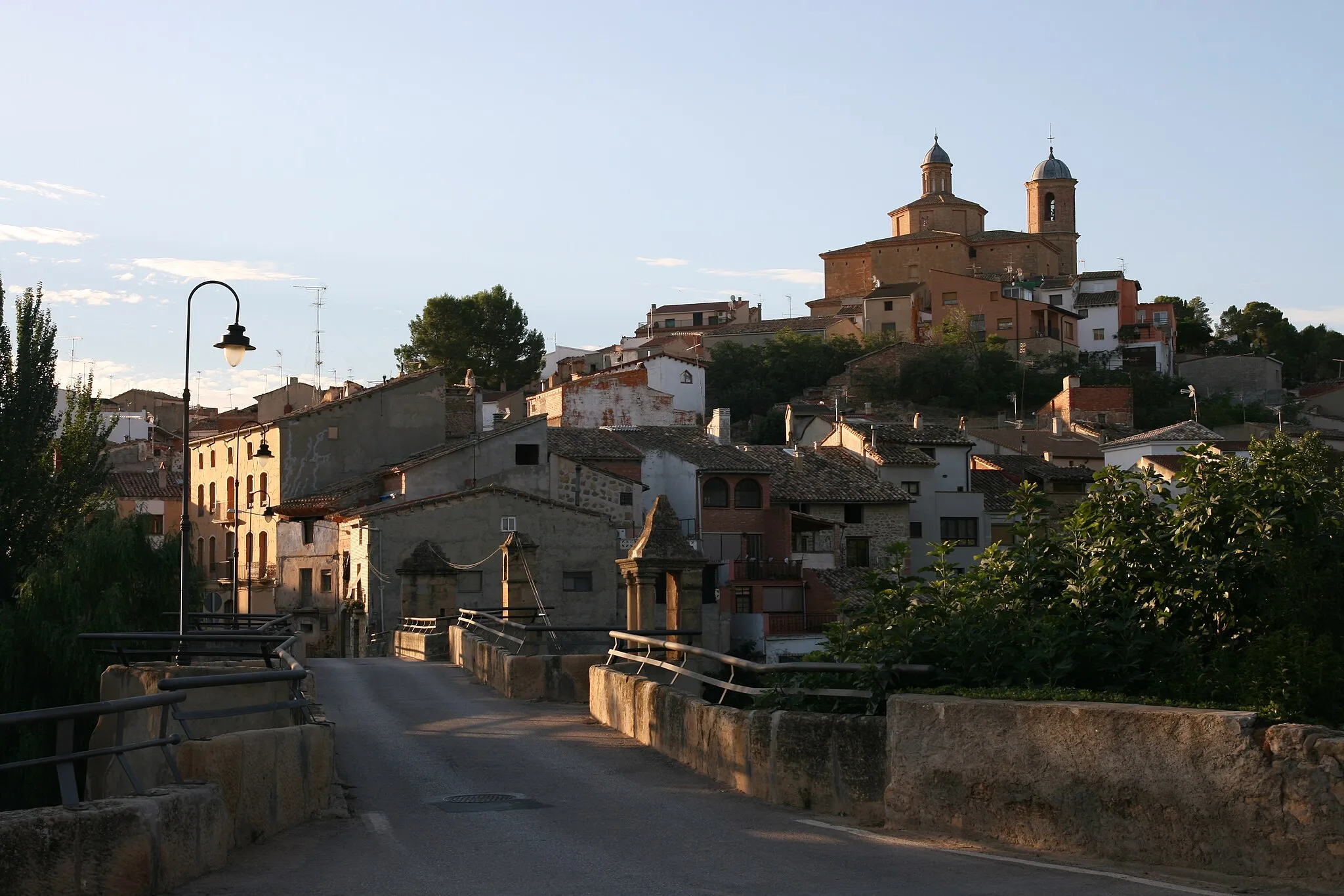 Photo showing: Castelserás y puente sobre el río Guadalope. Teruel. Aragón.